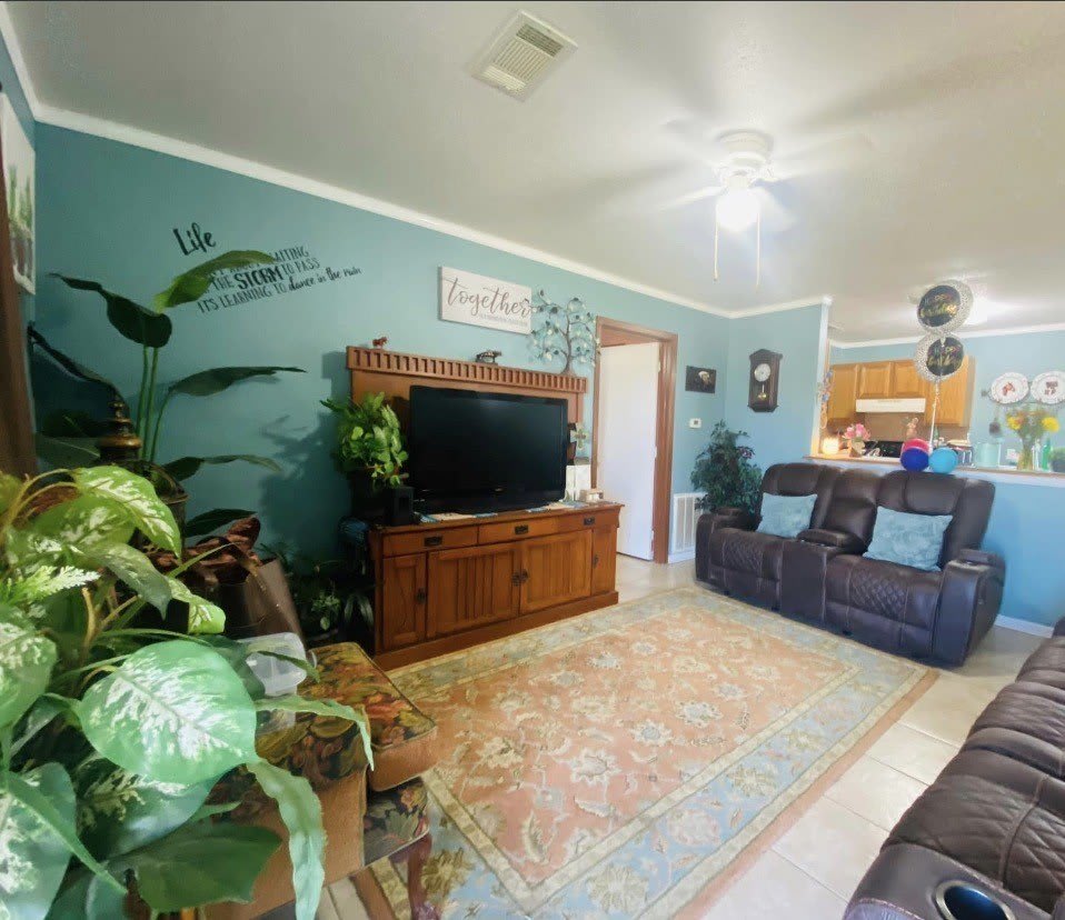 504 Wilson Road – photo 1 of 12