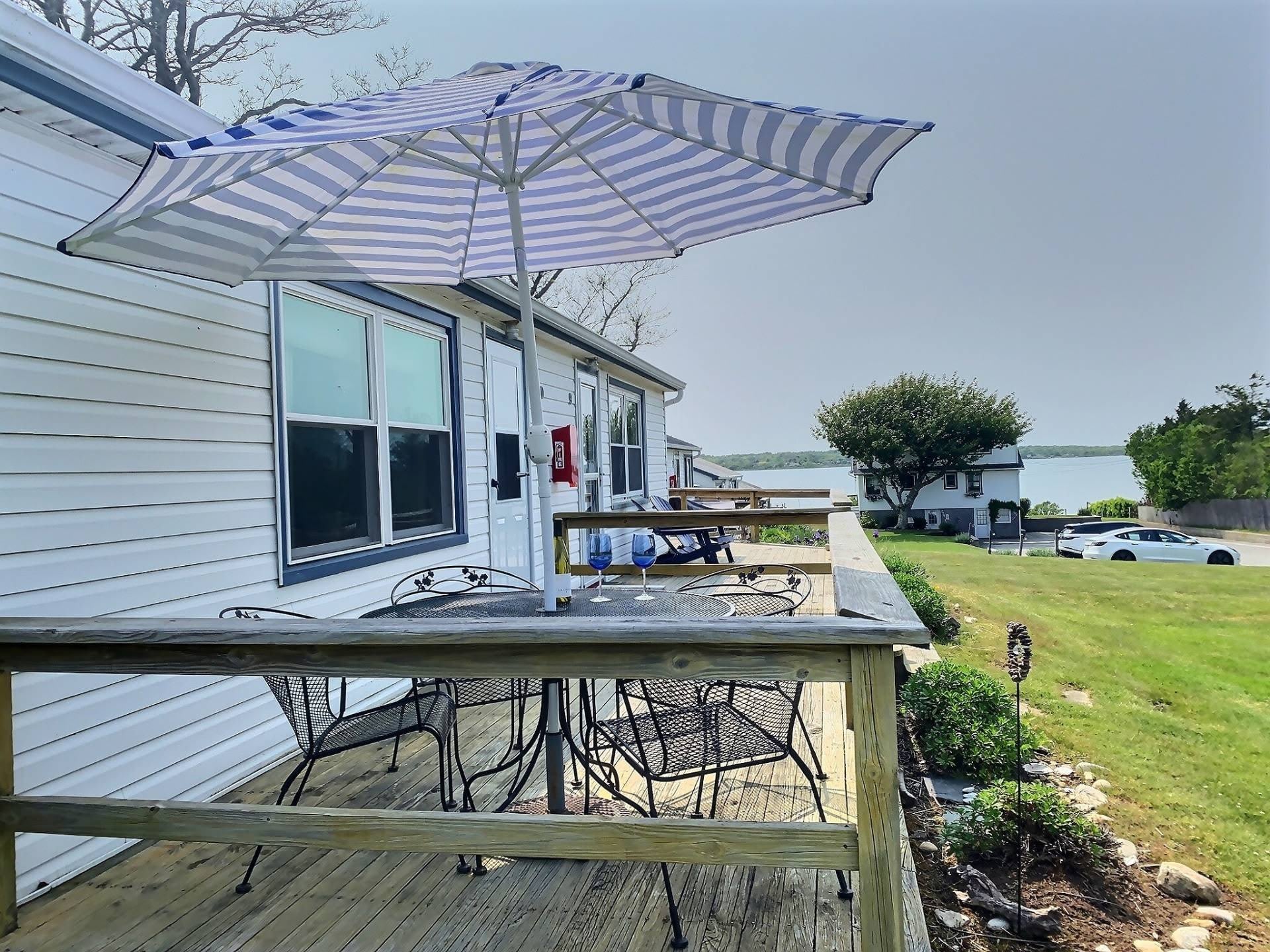 81 E Lake Drive – photo 1 of 4