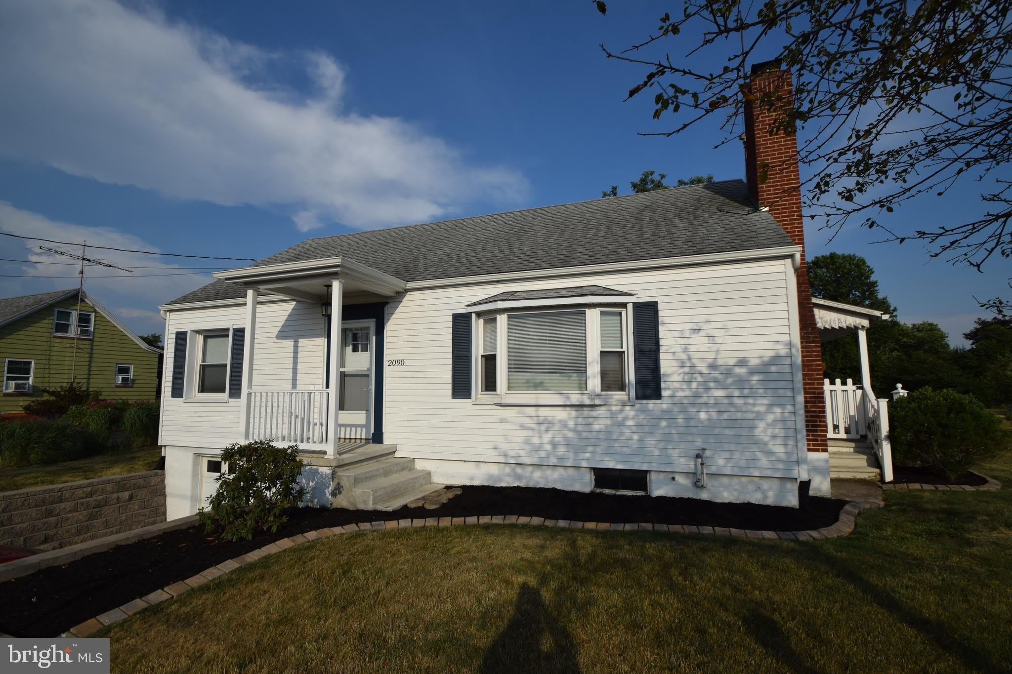 2090 WARM SPRING Road – photo 1 of 17