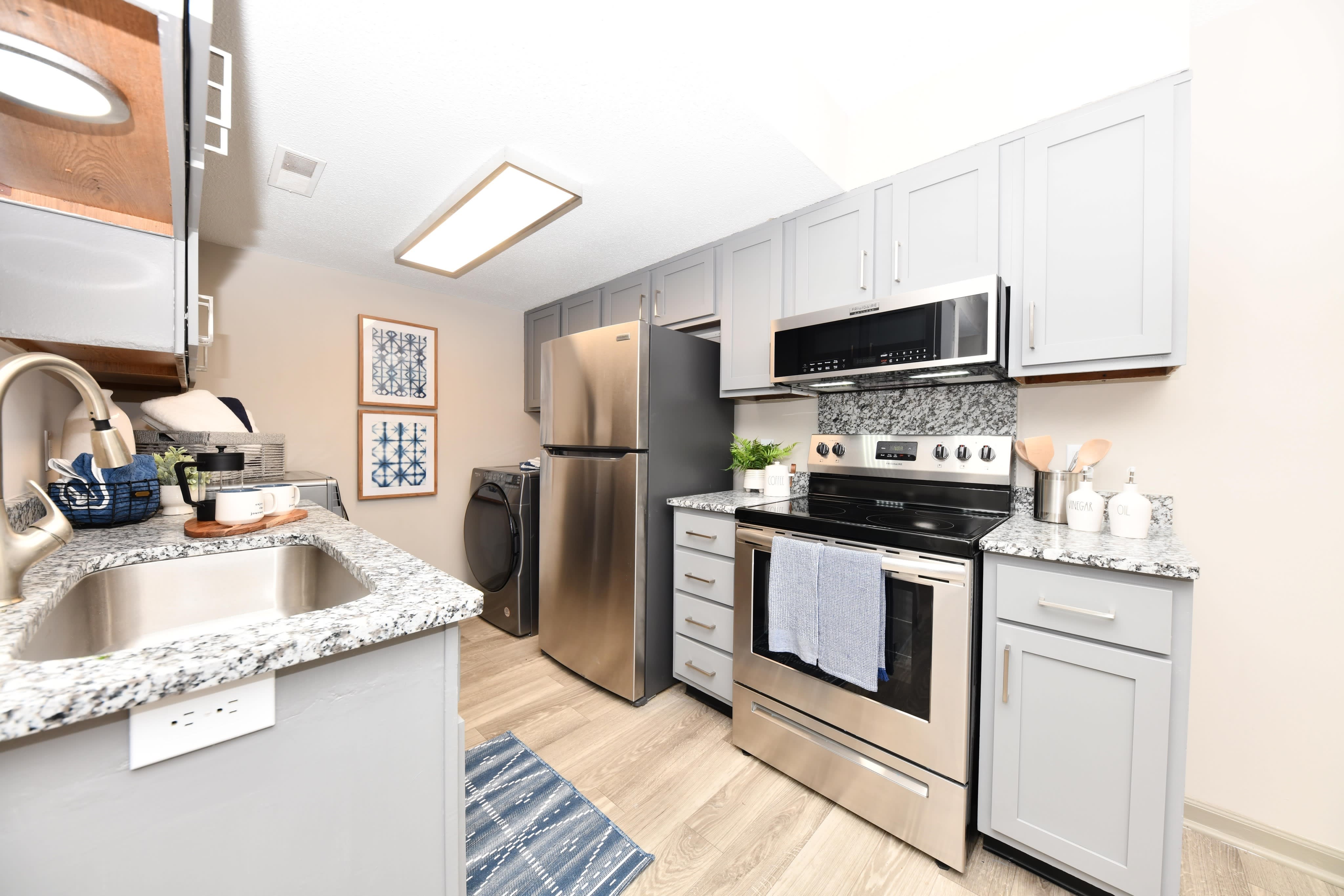 Preston Apartment Homes – photo 1 of 243