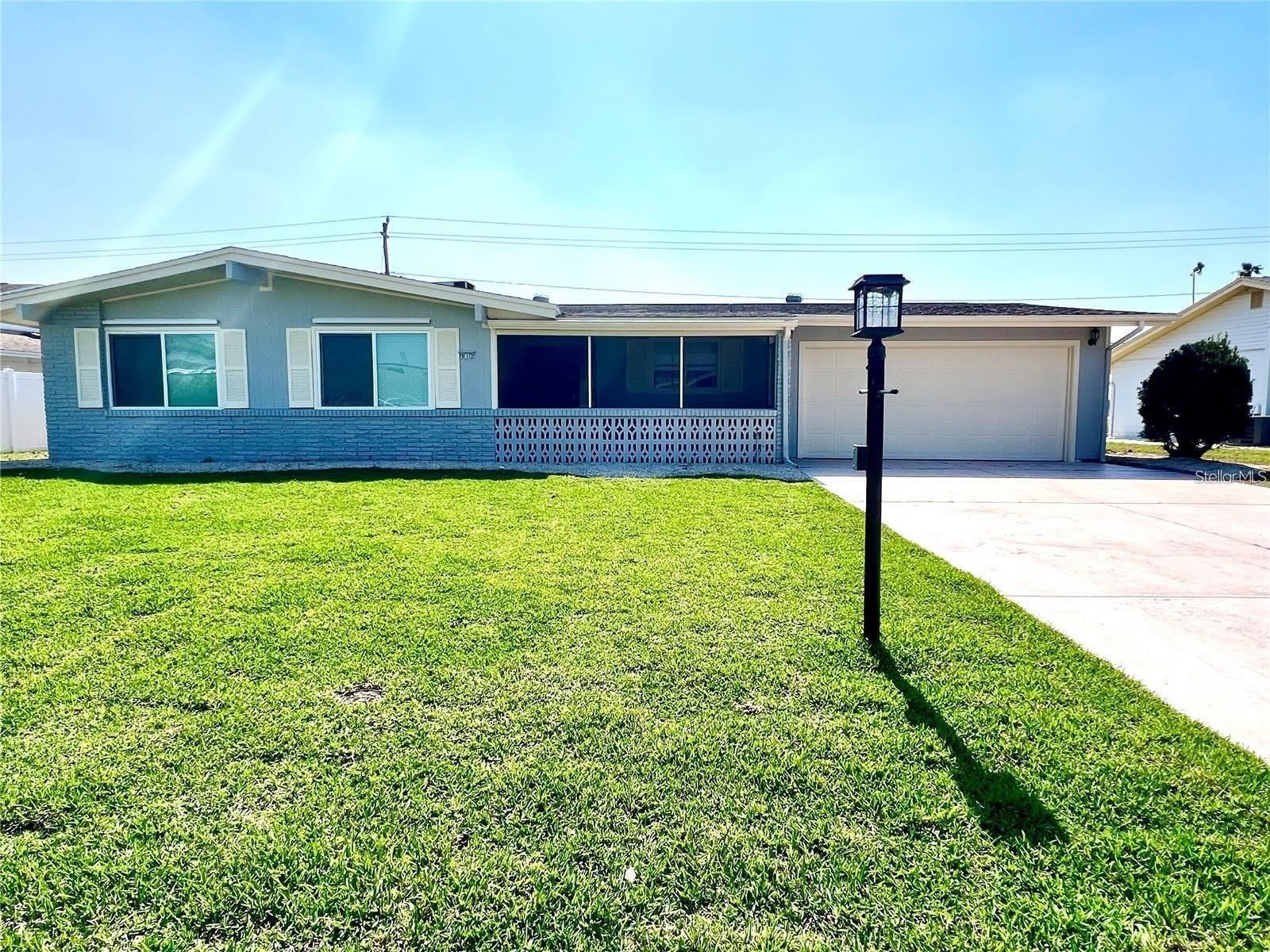 912 La Jolla Avenue – photo 1