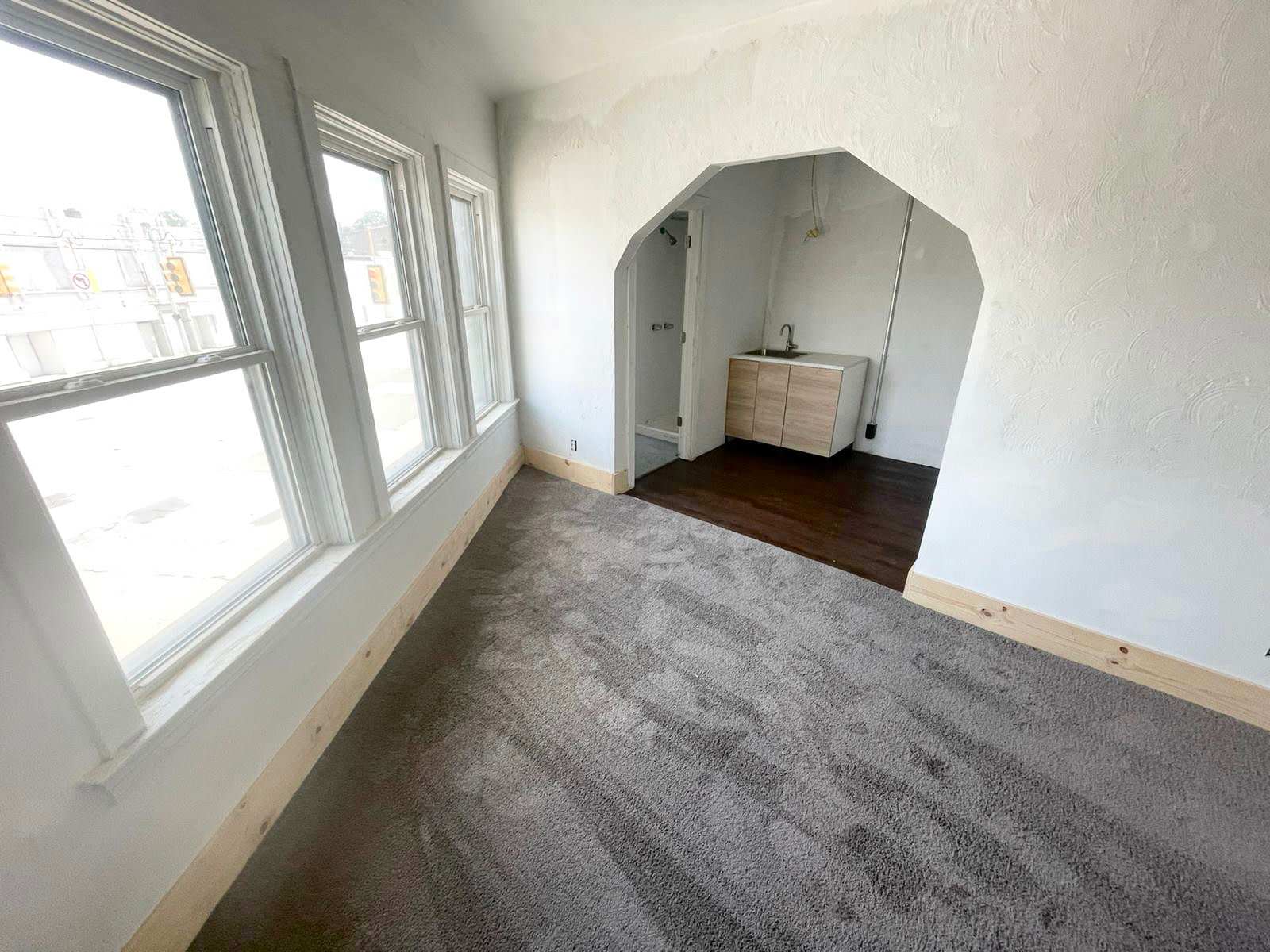 3325 Gratiot Avenue – photo 1