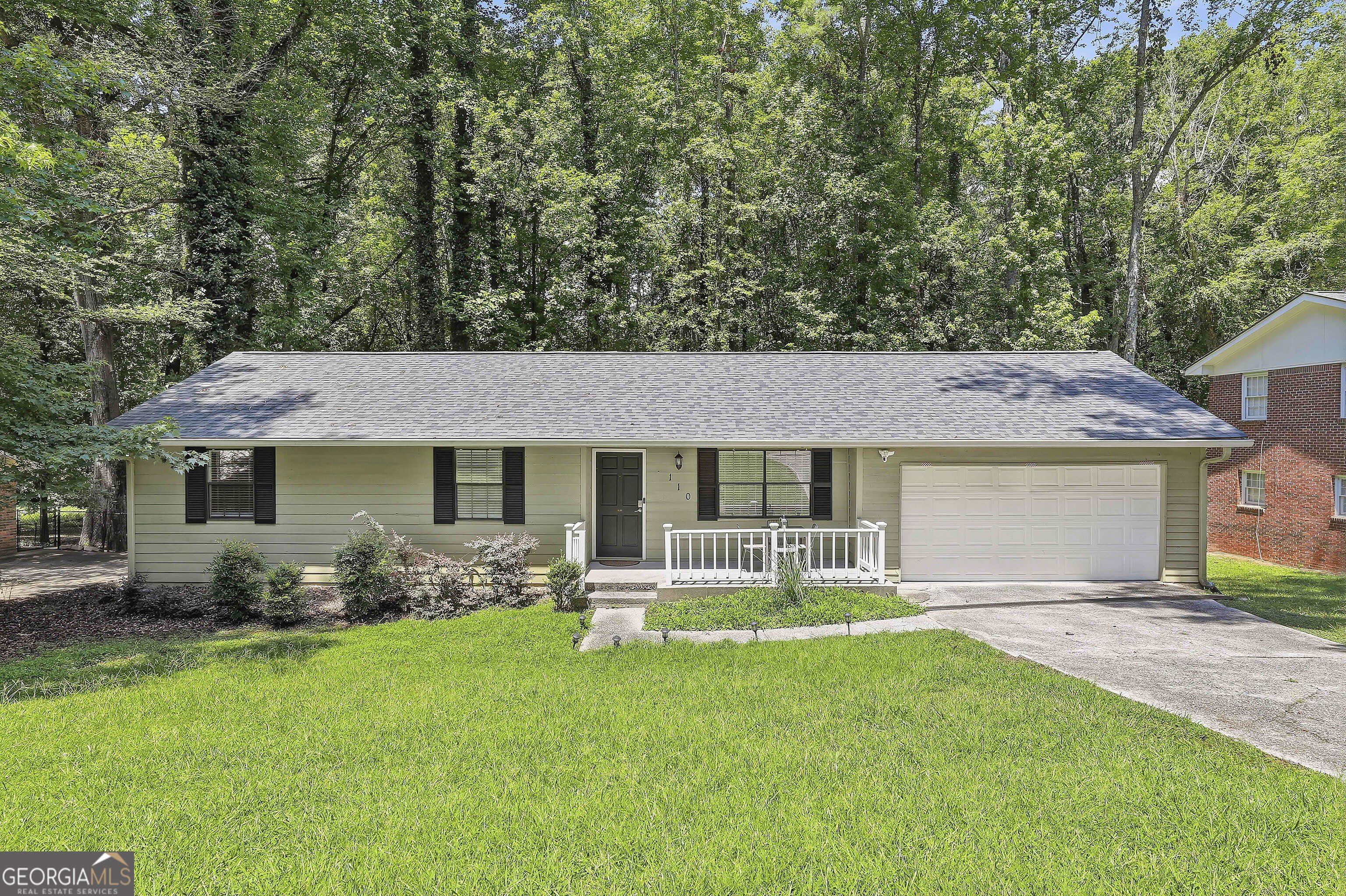 110 Clydesdale Road – photo 1