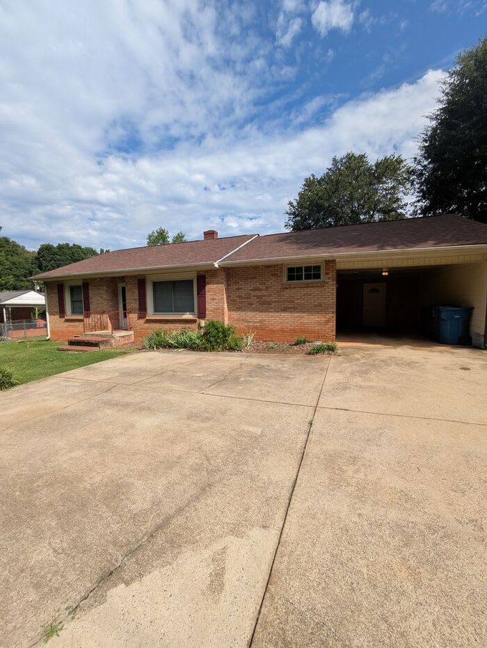 1417 17th Avenue Northeast – photo 1