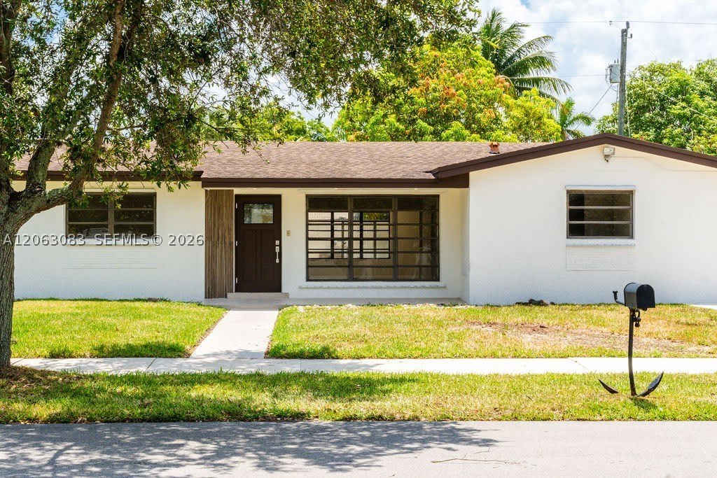 19390 Whispering Pines Rd – photo 1