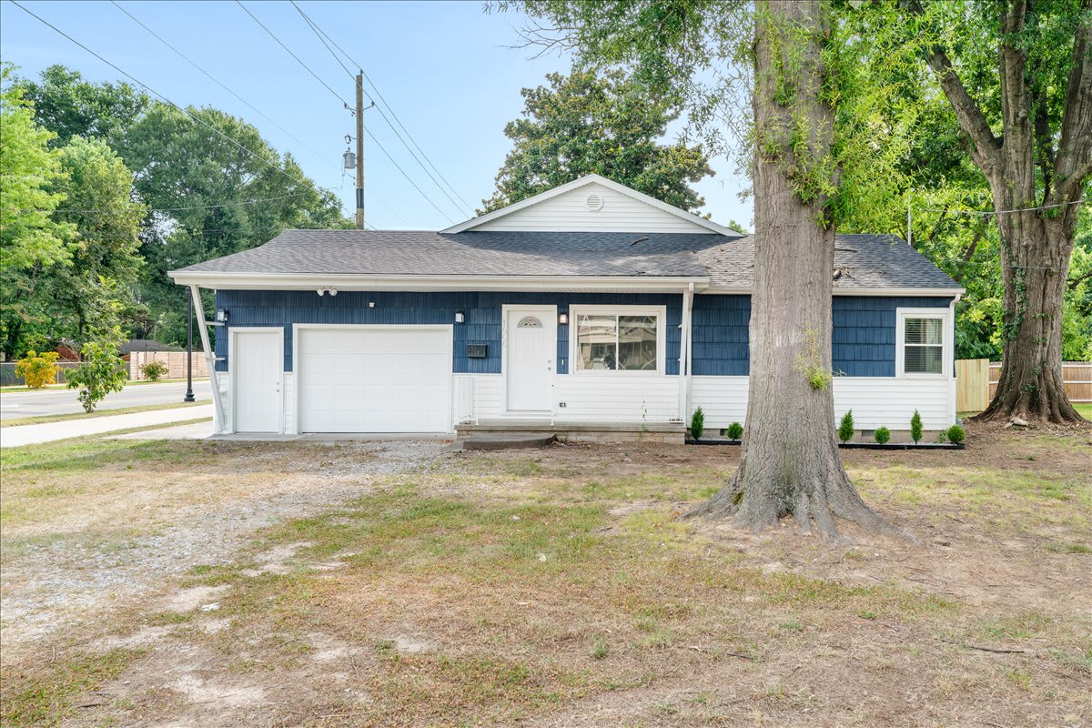 1666 Oakland Avenue – photo 1