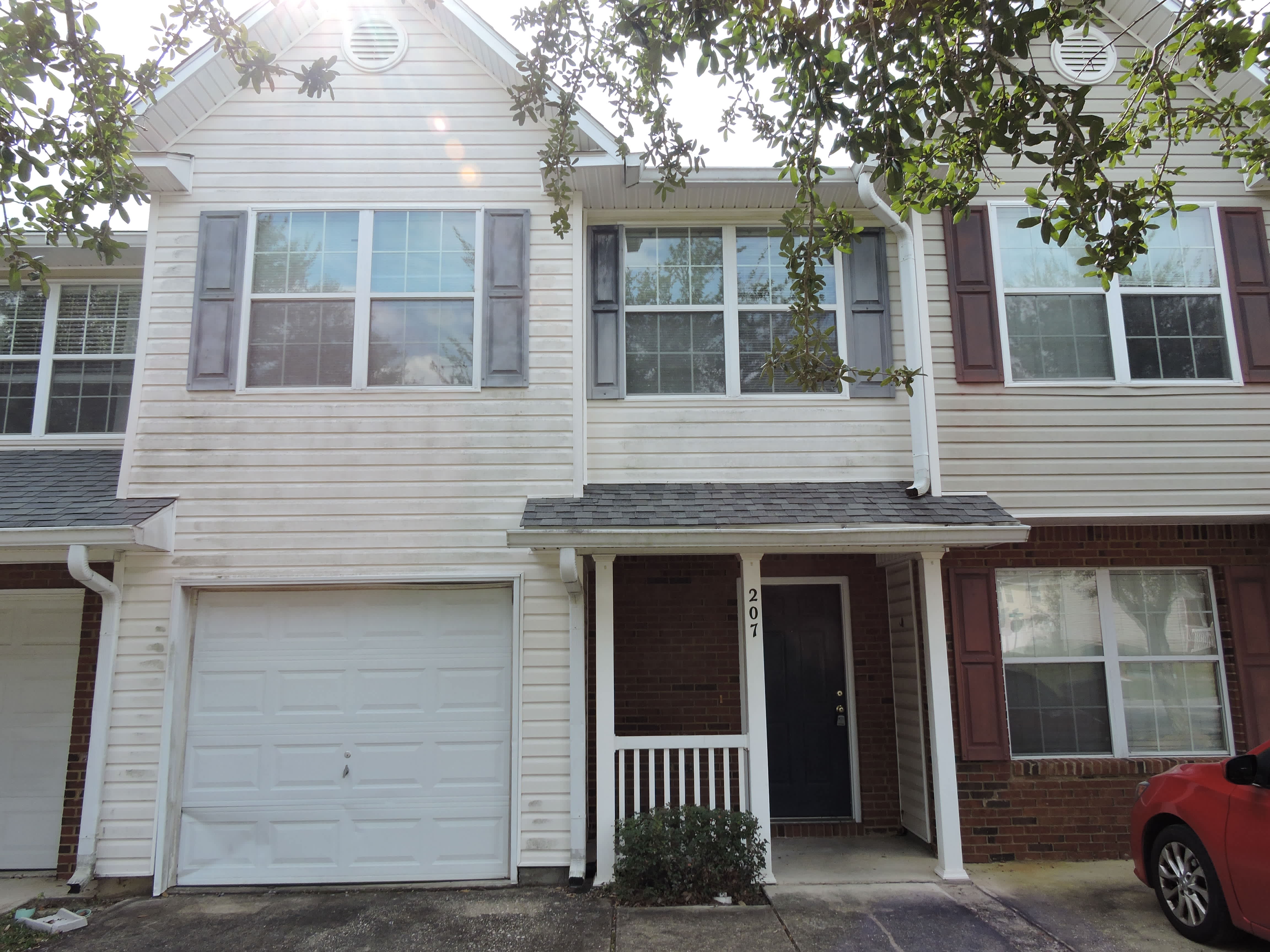 207 Swaying Pine Ct – photo 1 of 90