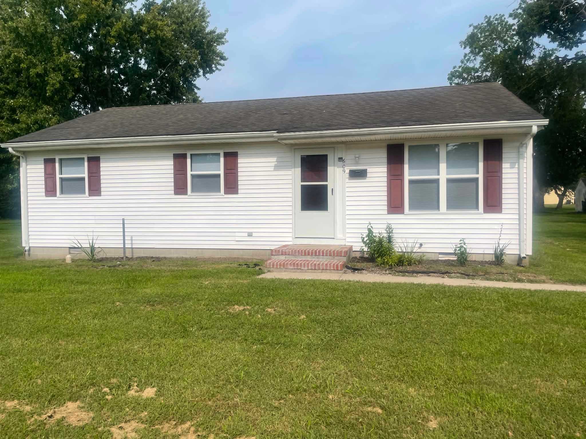 609 Hammond Street – photo 1 of 200