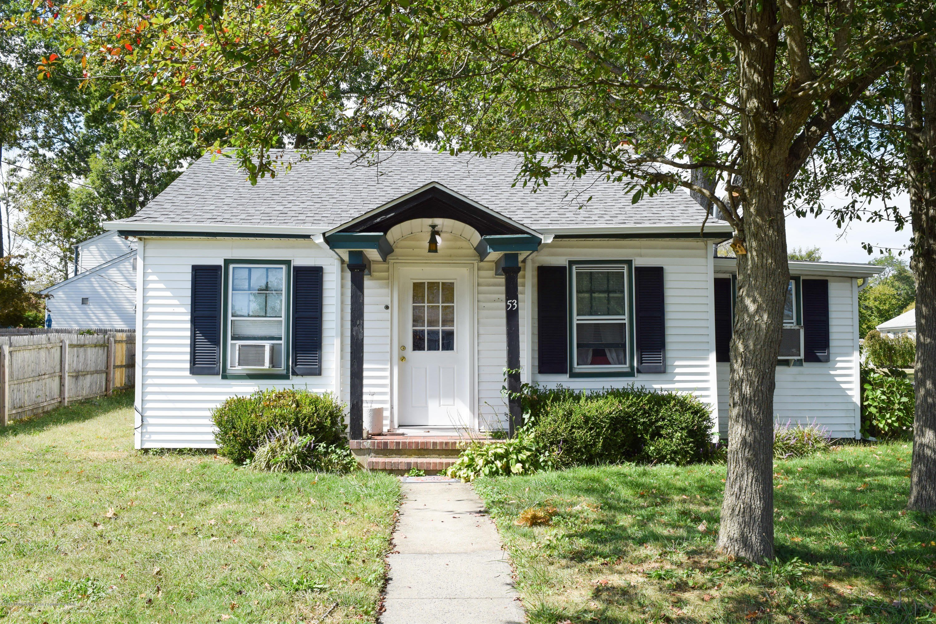 53 Steiner Avenue – photo 1 of 10