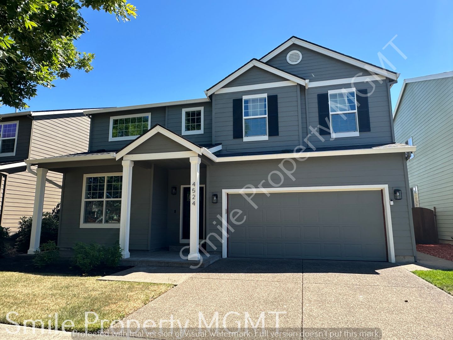 single house – photo 1