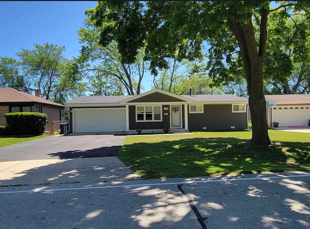 159 East Walnut Avenue – photo 1
