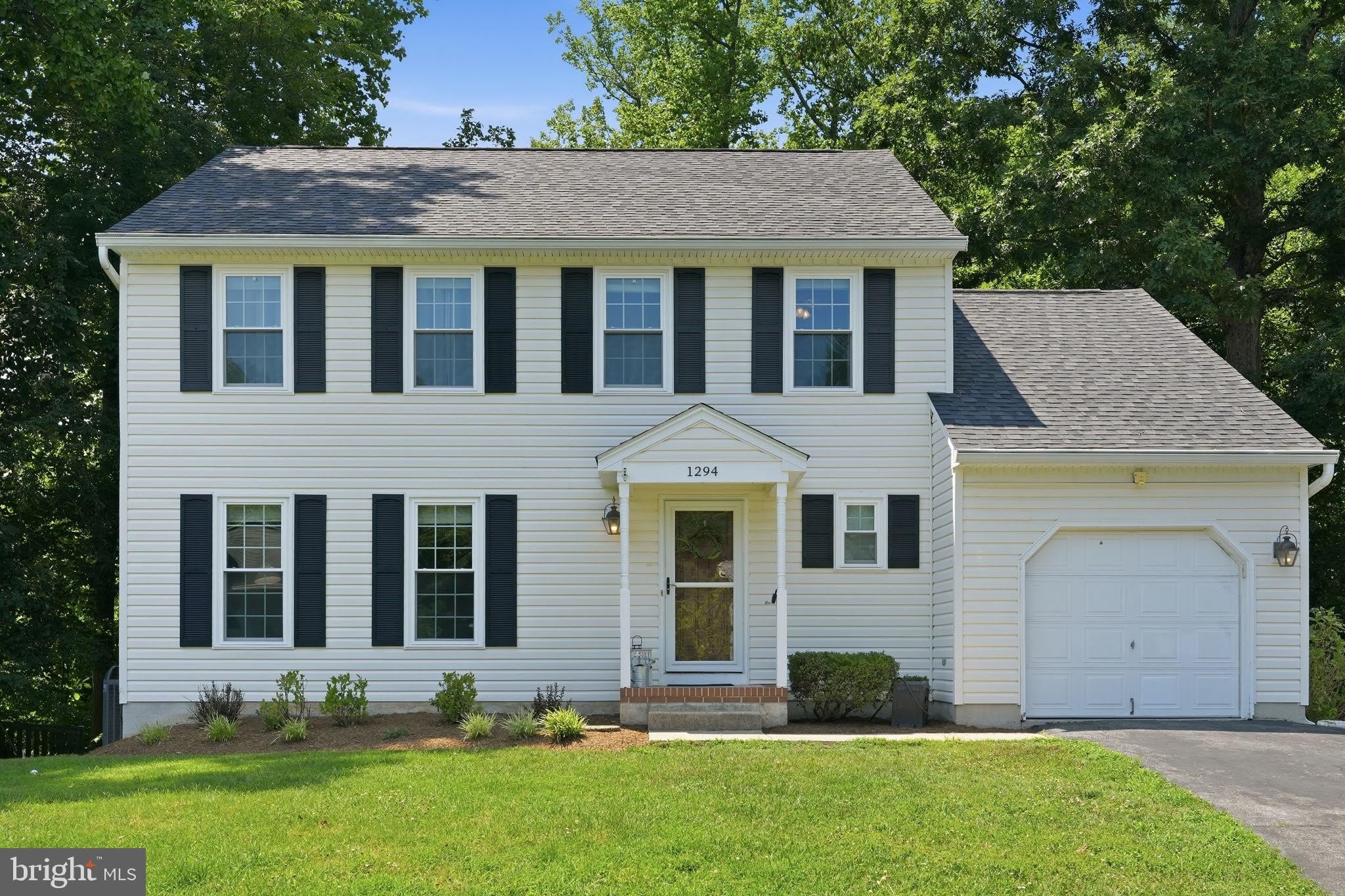 1294 DOUBLEDAY Drive – photo 1 of 36