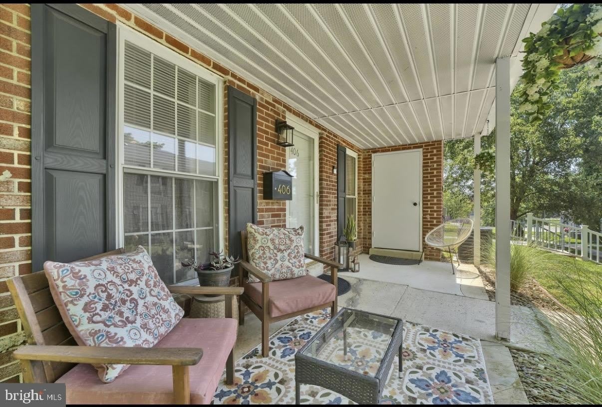 406 MIDDLETON Place – photo 1