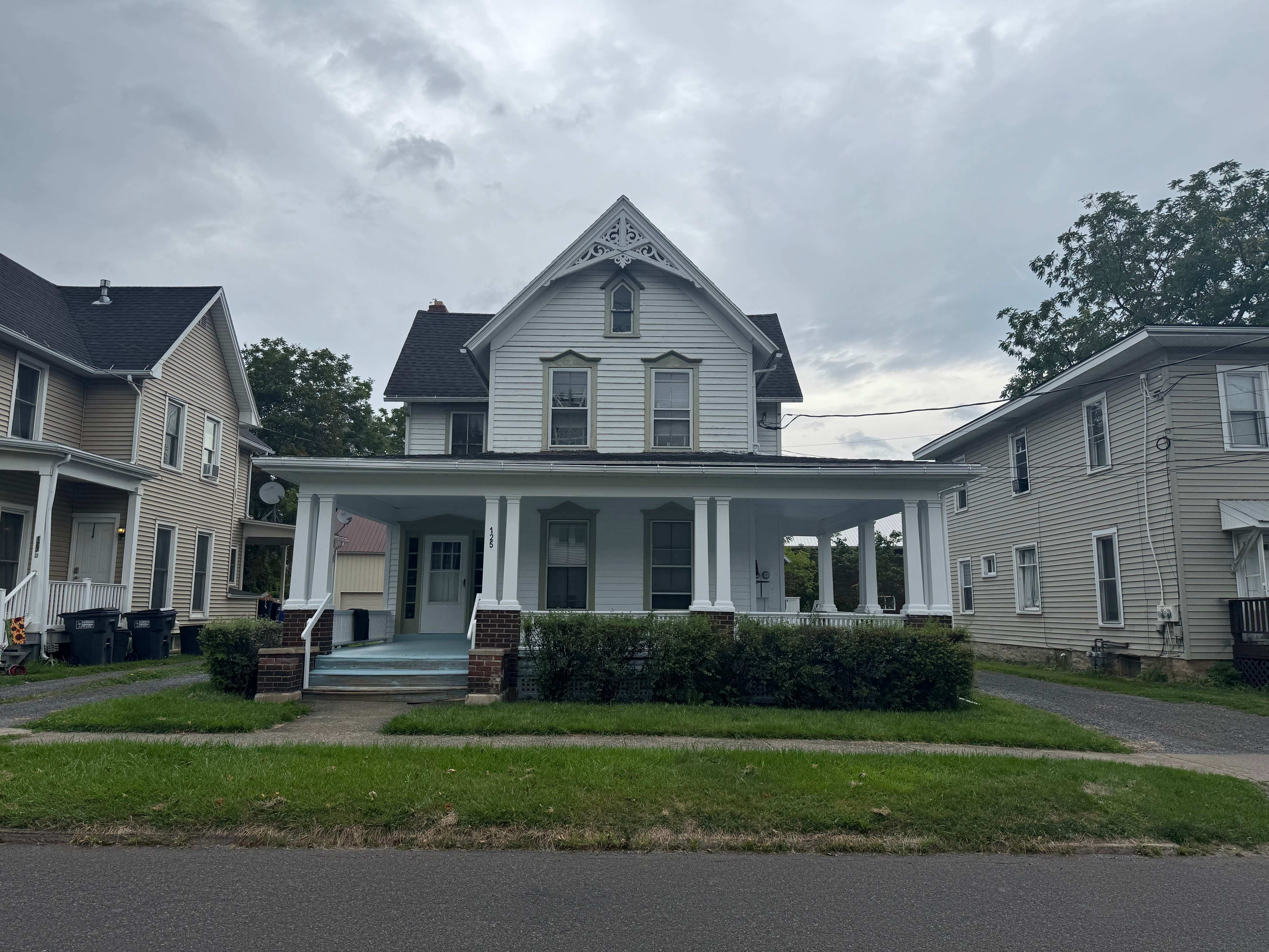 125 Benham St – photo 1 of 12