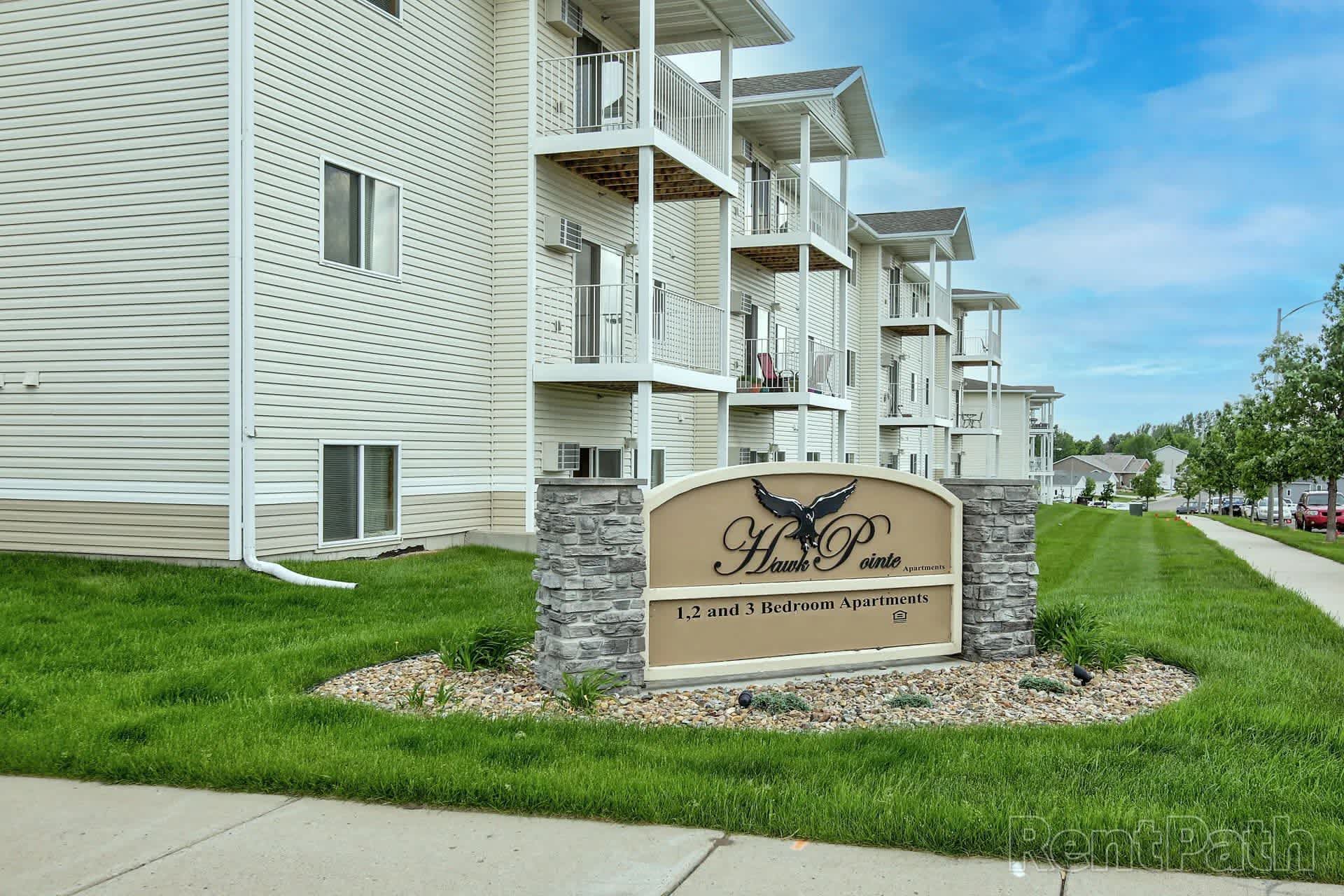 Hawk Pointe Apartments – photo 1