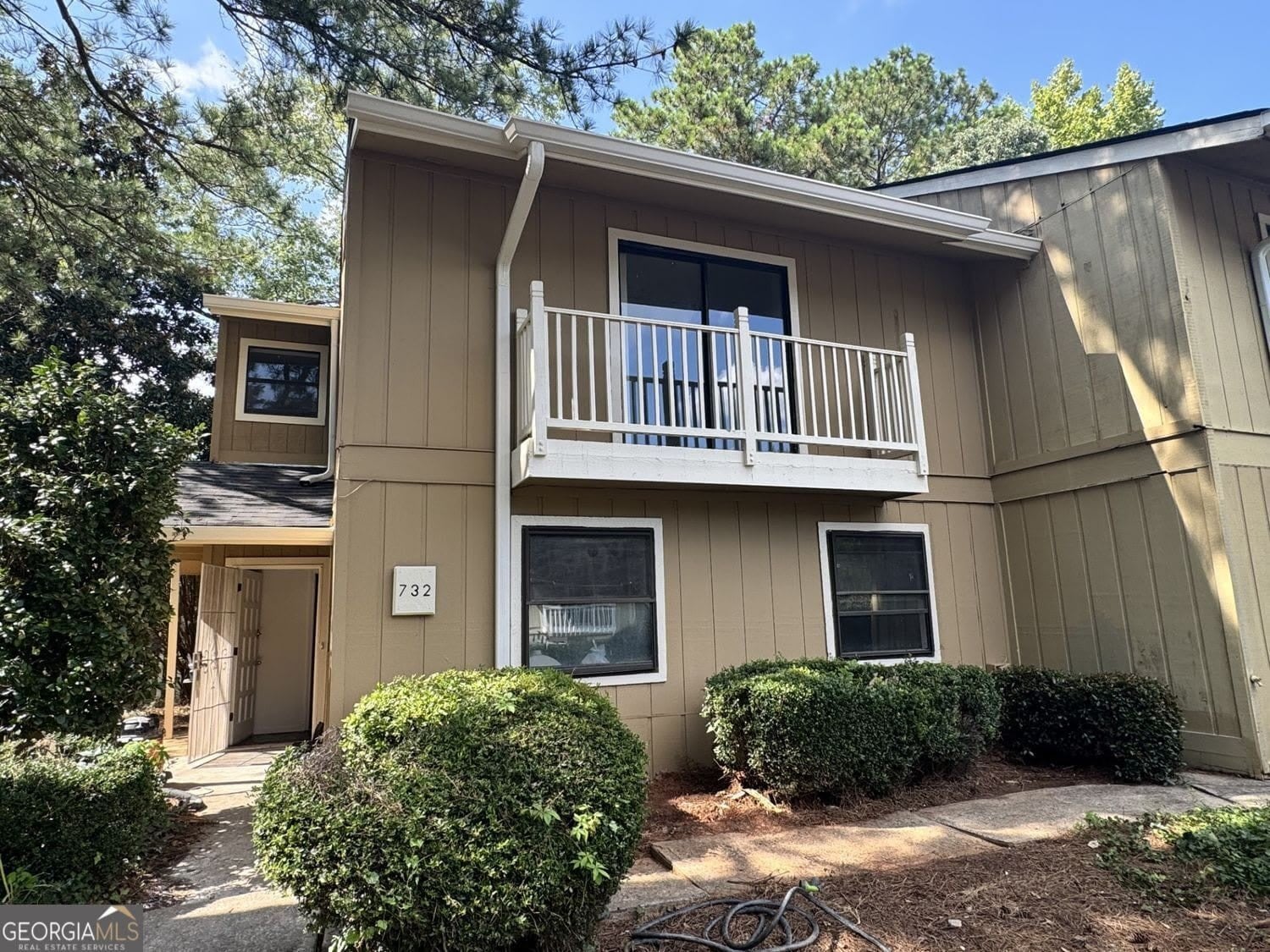 732 Hanover Lane SE – photo 1