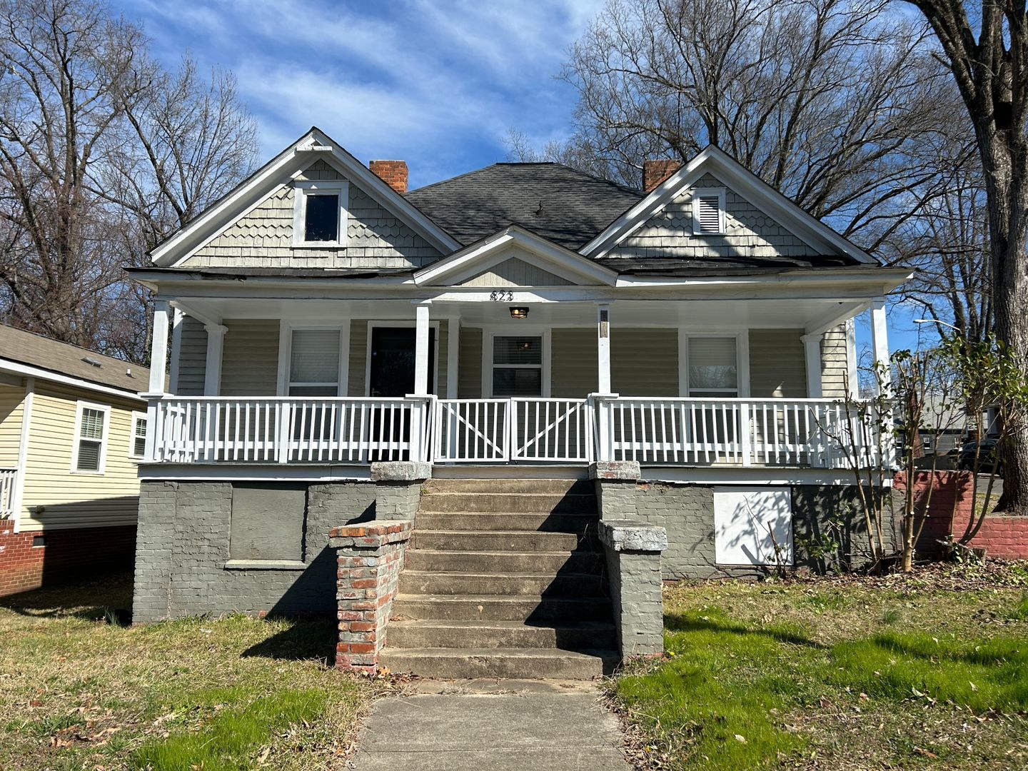 Cozy Three Bedroom Home Near Plaza Midwood! – photo 1