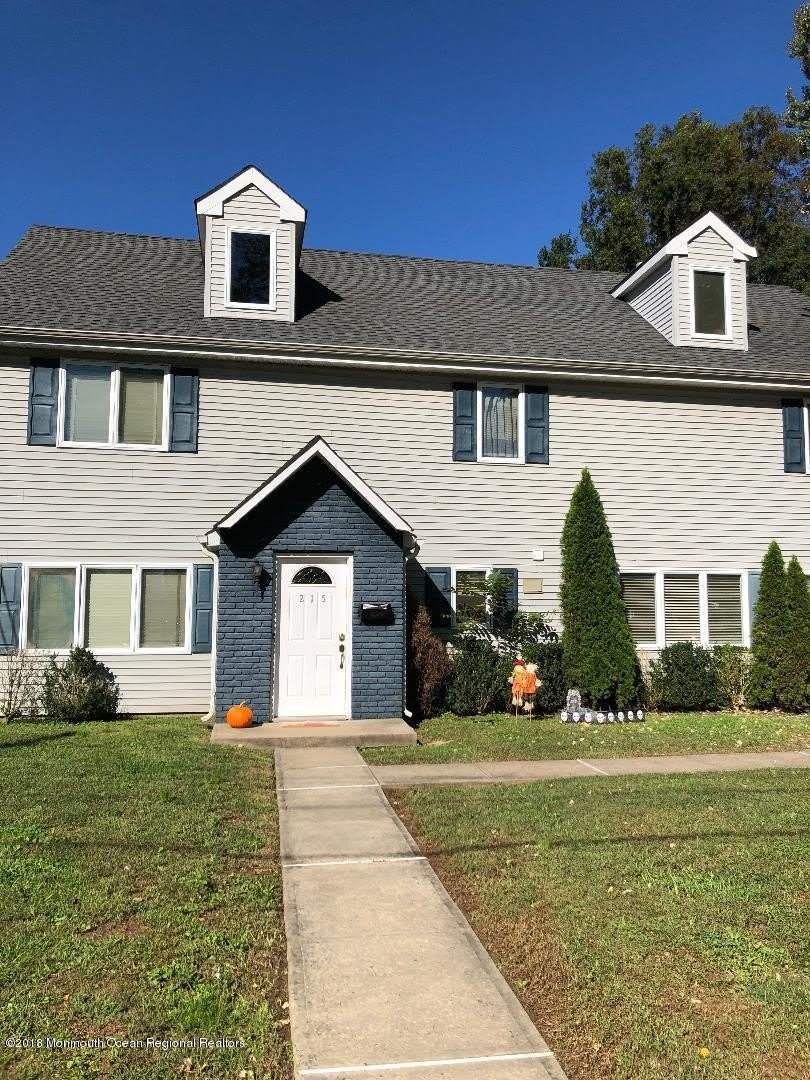 215 Castlewall Avenue – photo 1