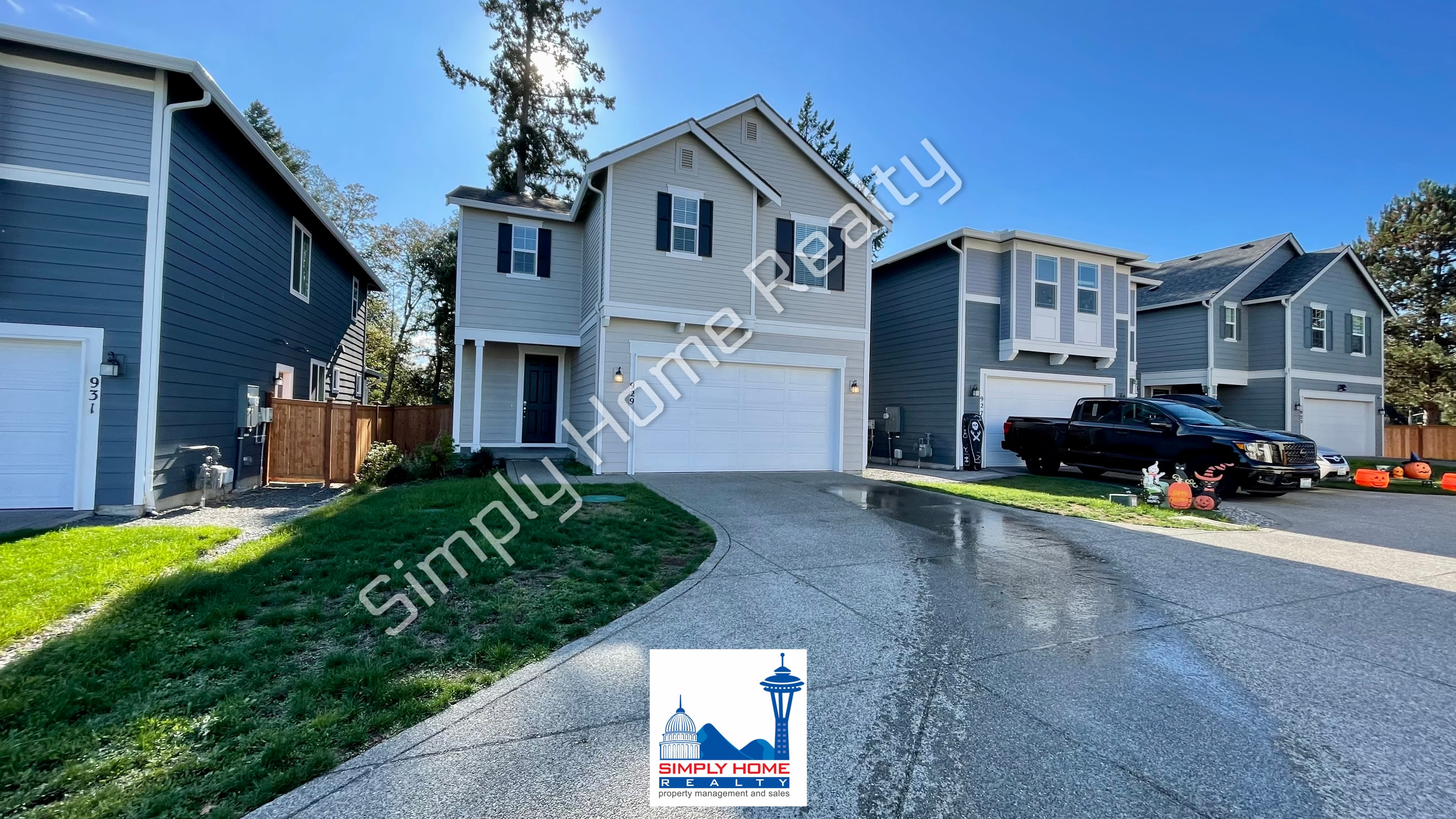 929 Vine Maple St SE – photo 1