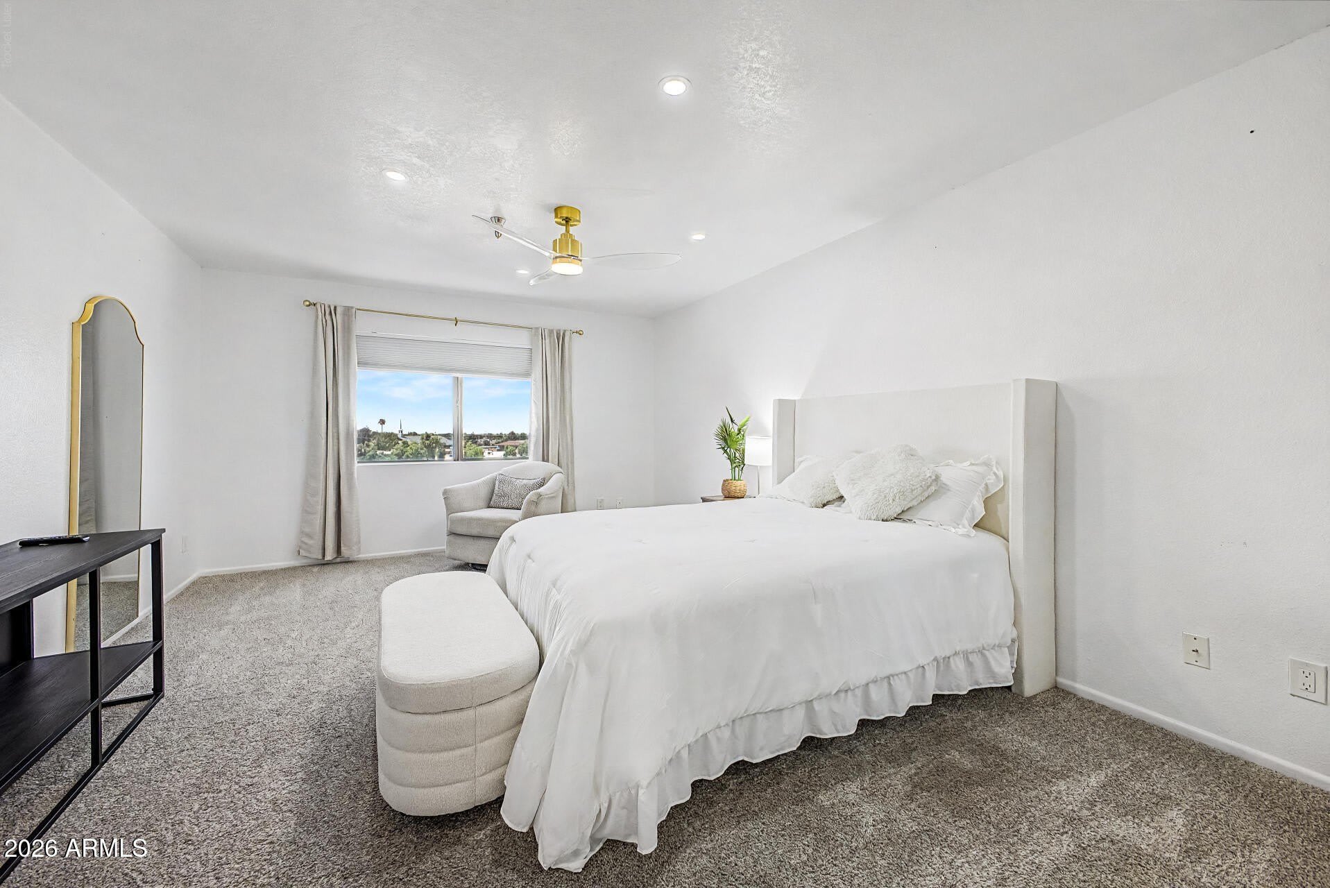 425 S Parkcrest Drive – photo 1