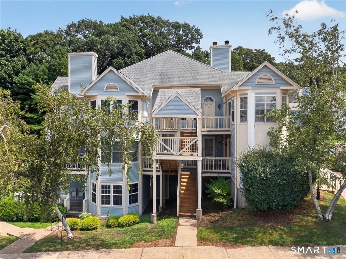 75 Redwood Drive – photo 1 of 23