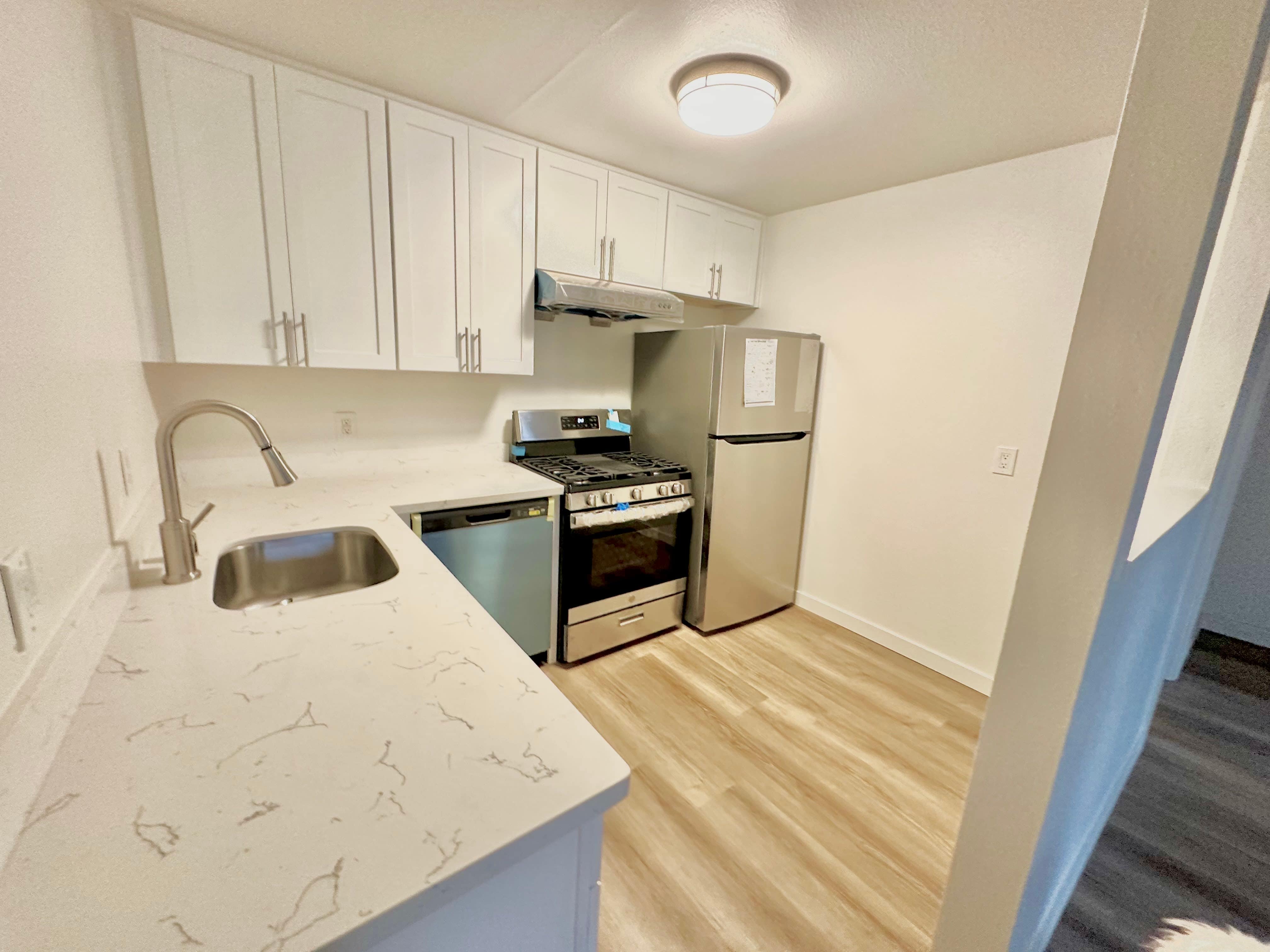 4215 Lincoln Ave – photo 1