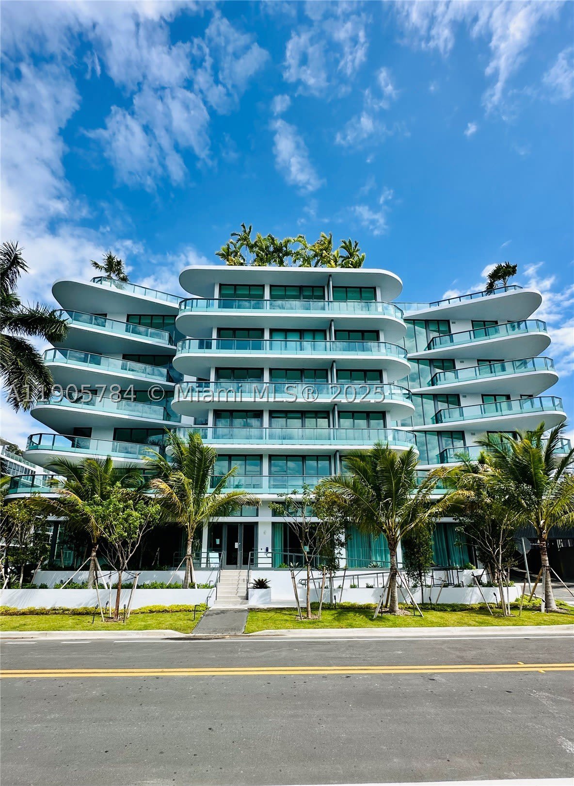9901 W Bay Harbor Drive – photo 1