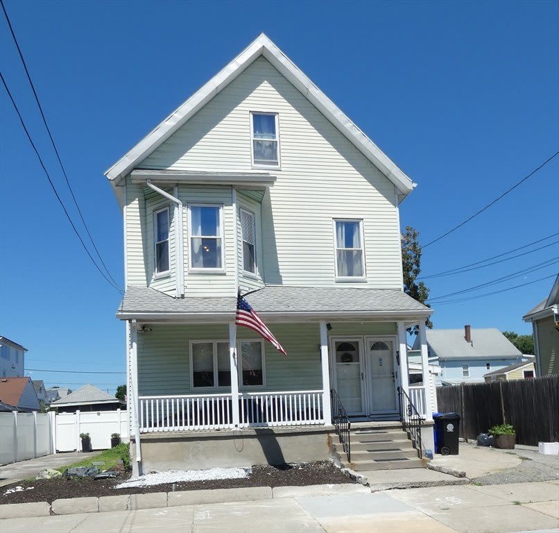 63 Emerald St – photo 1 of 7