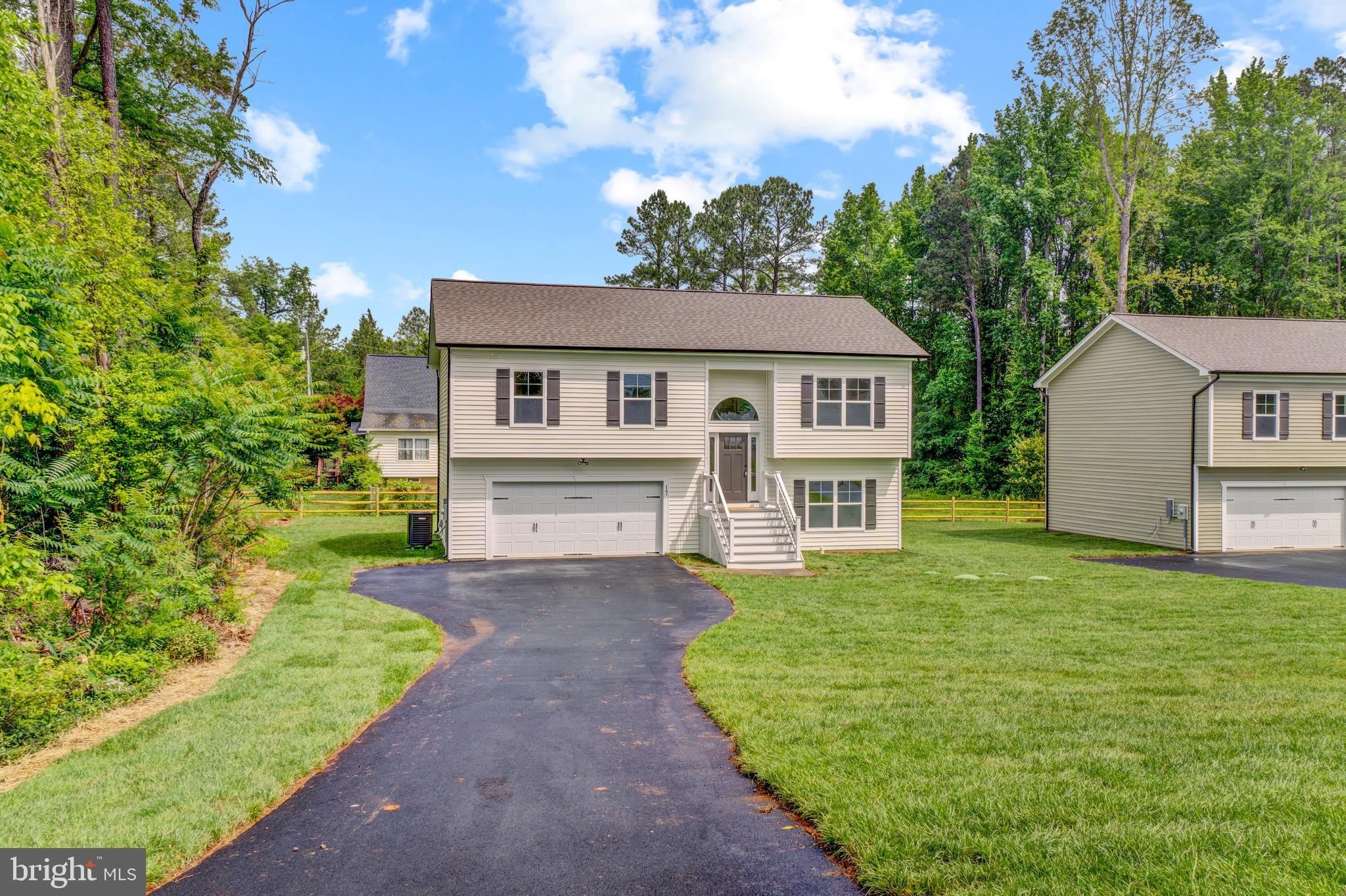 17 CAROL Street – photo 1