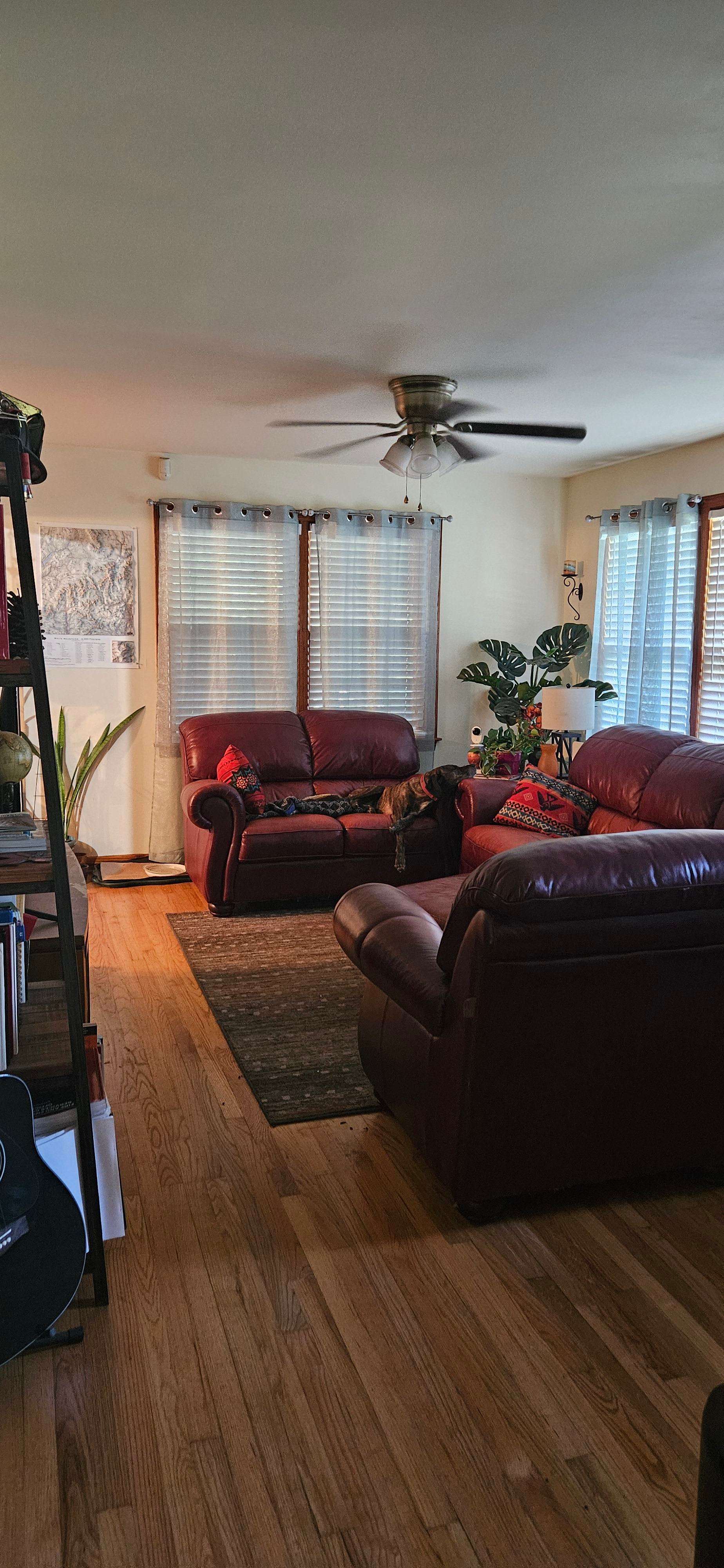 942 Yorktown Drive – photo 1 of 3