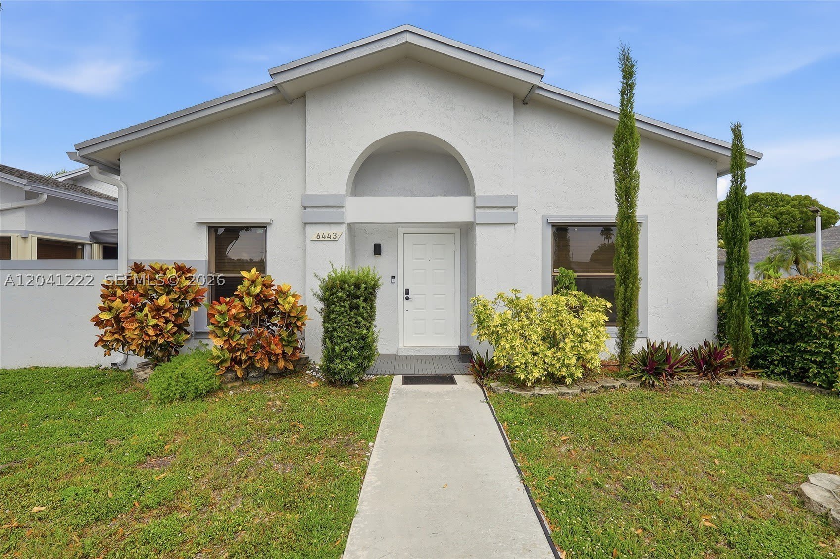 6443 SW 152nd Cir Pl – photo 1