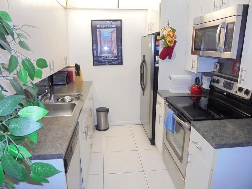 3069 Yarmouth D – photo 1