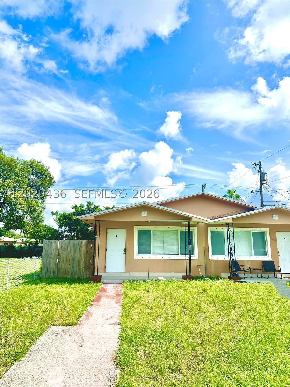 2125 NW 66th St – photo 1 of 7