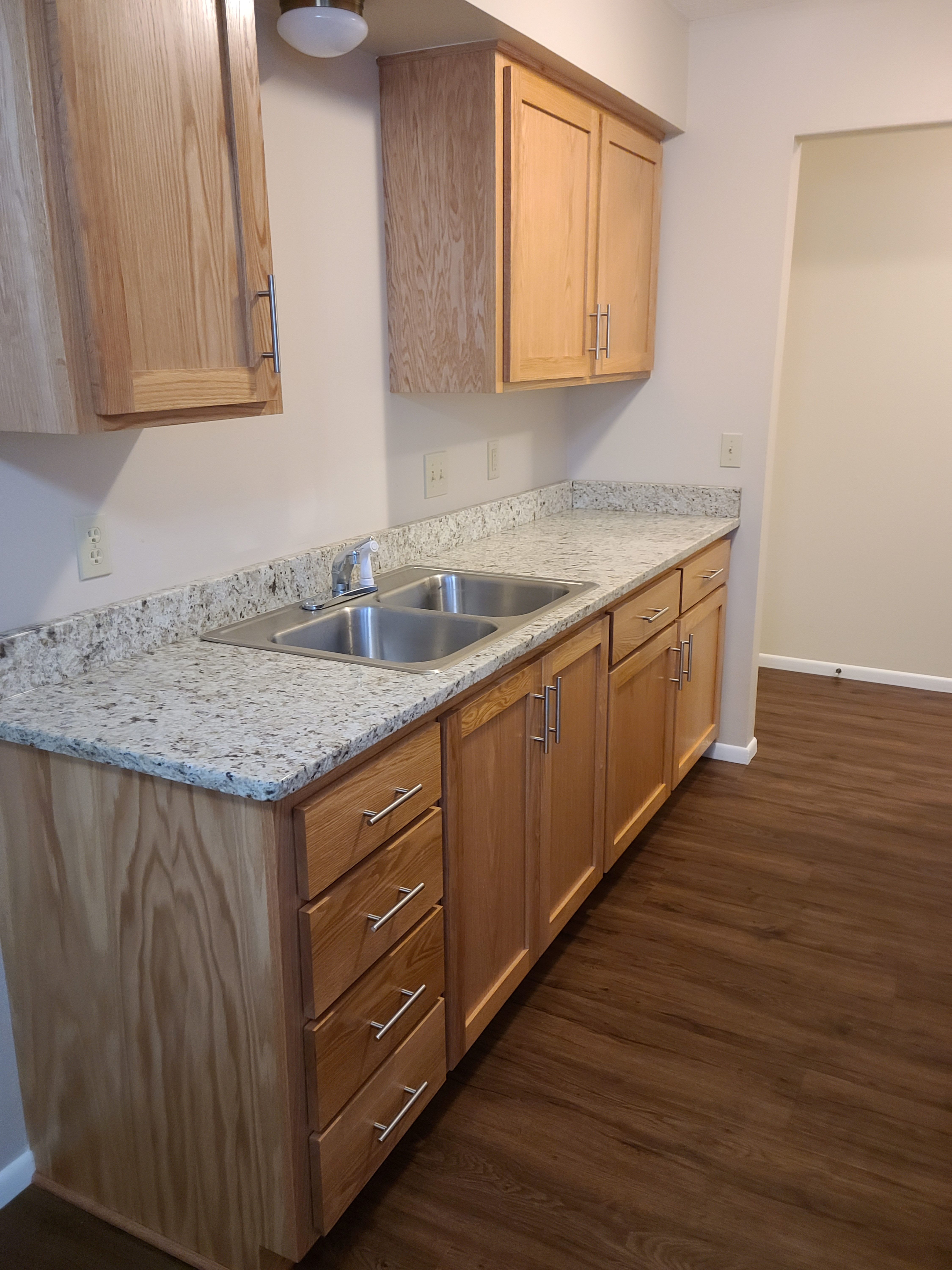 507 Columbus Avenue North – photo 1 of 35