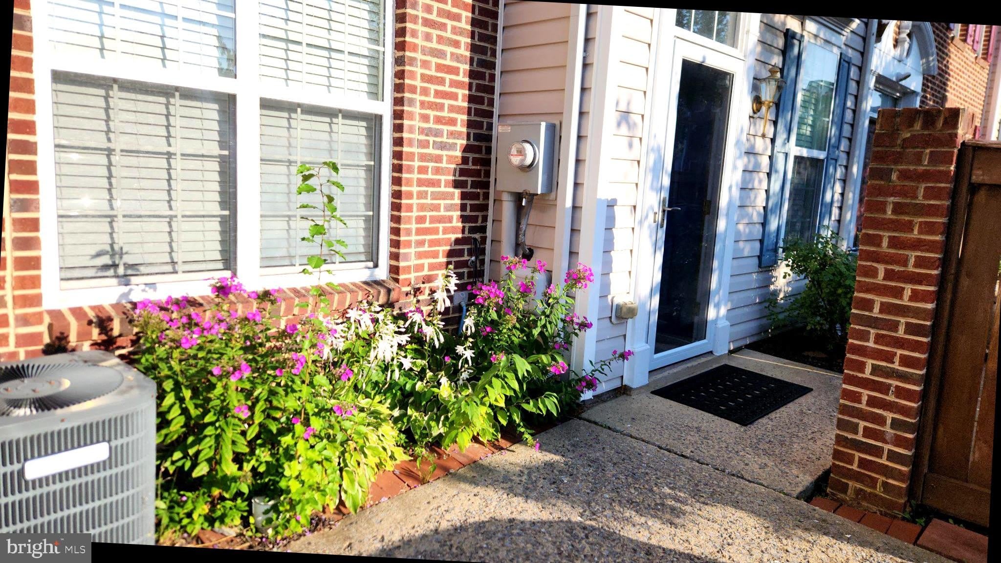 107 SWALLOW POINTE Court – photo 1