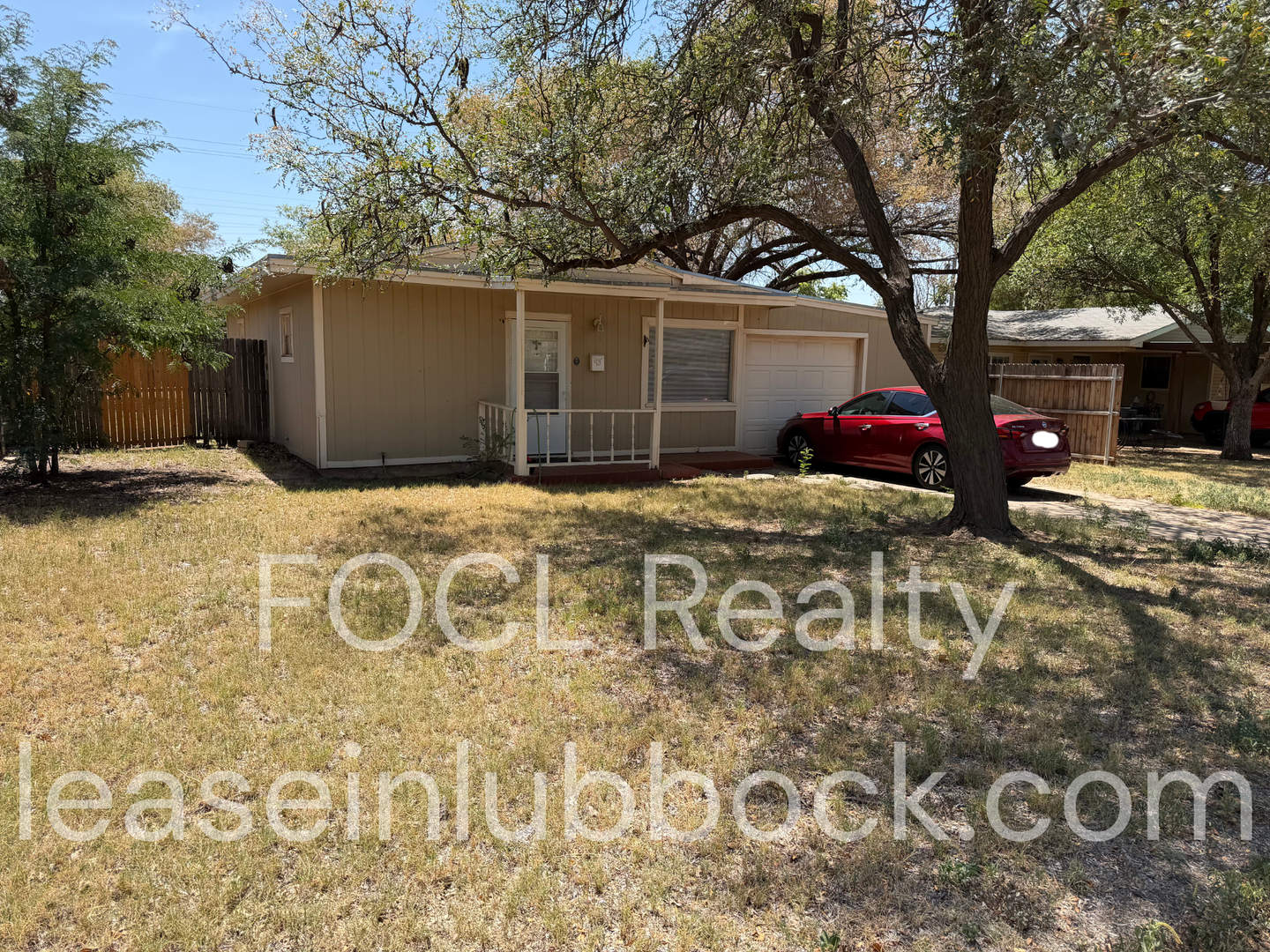 1 Bedroom, 1 Bathroom with a Flex Room – photo 1