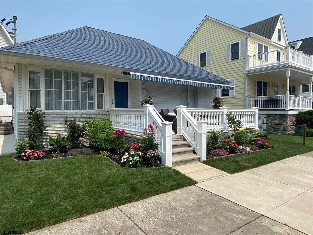 131 N Yarmouth Ave – photo 1 of 18