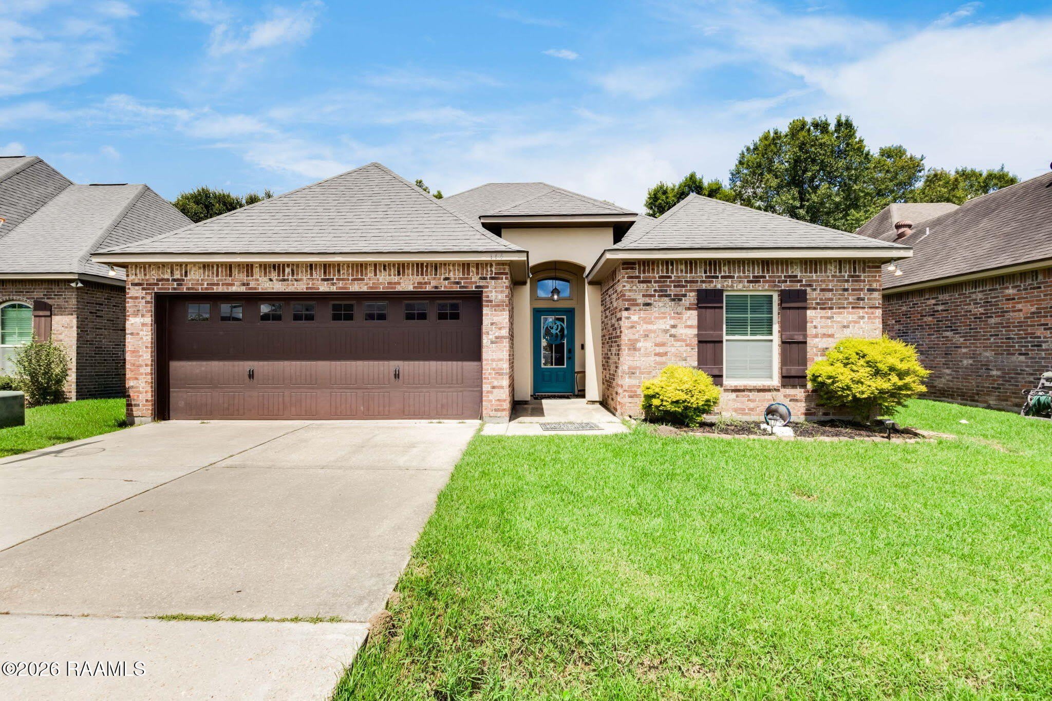 114 Clover Leaf Drive – photo 1