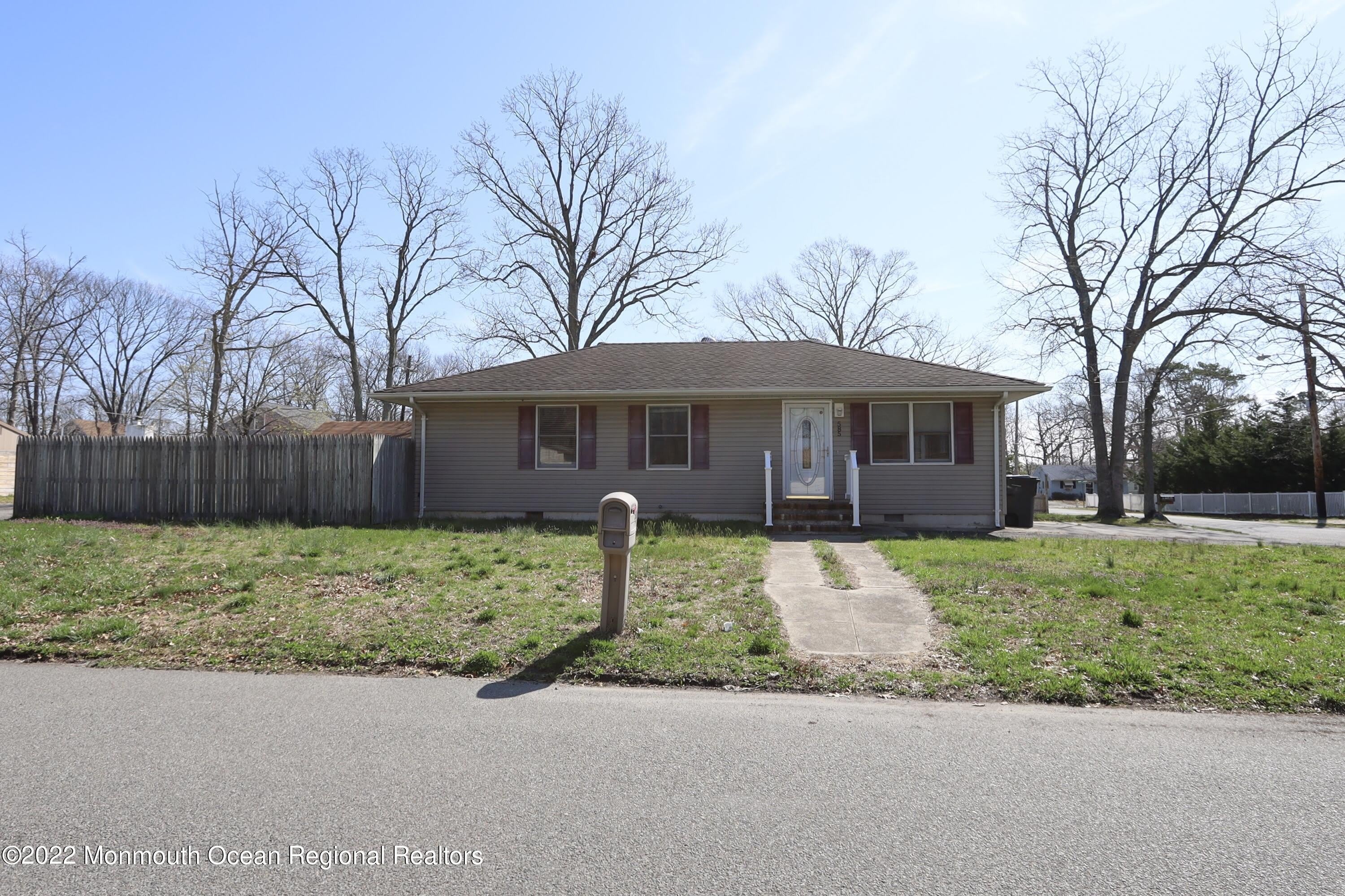 585 Sica Lane – photo 1