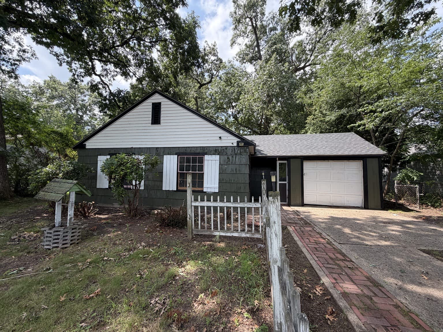 55175 Moss Road – photo 1 of 192