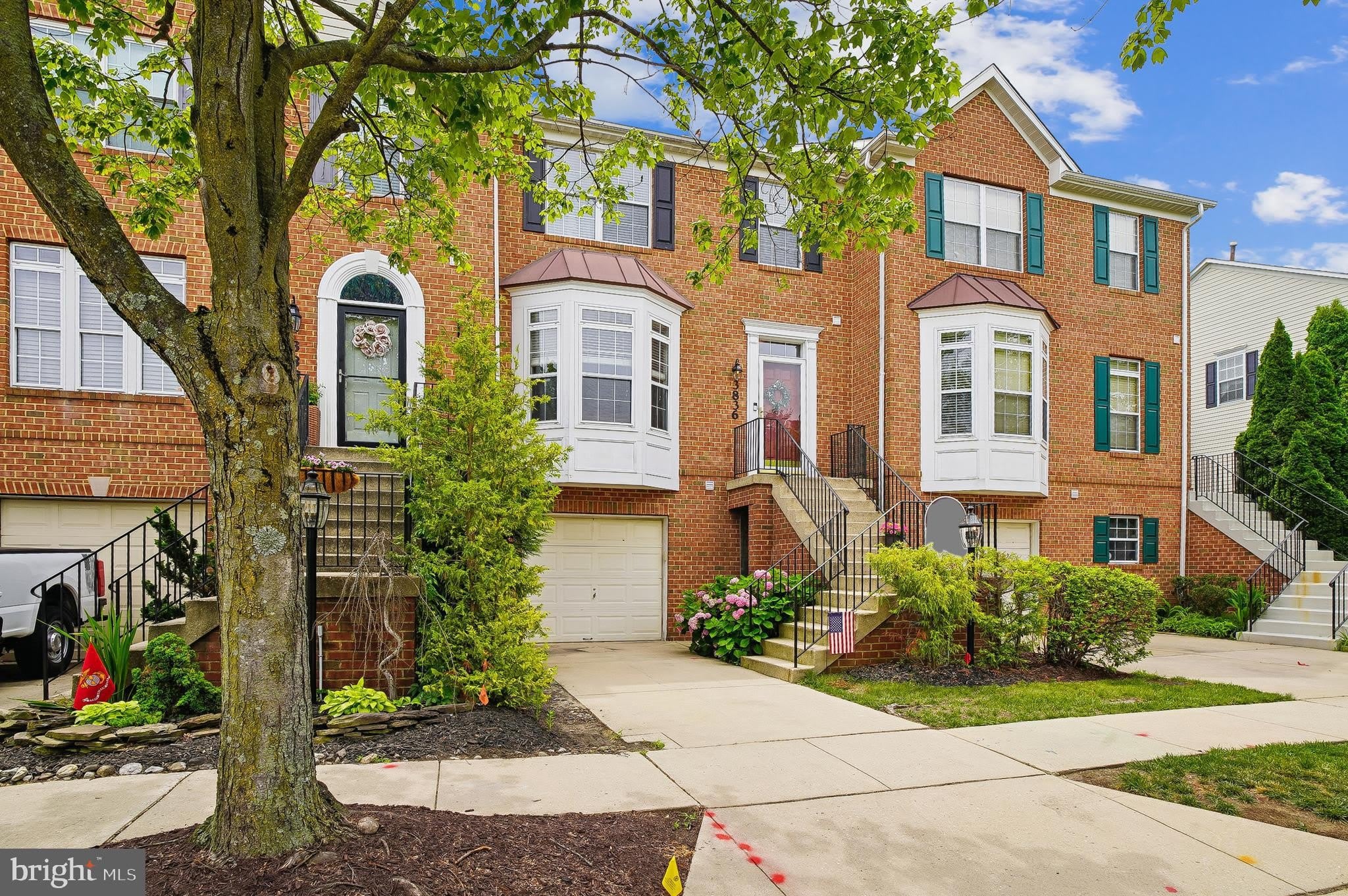 3836 Glebe Meadow Way – photo 1 of 37