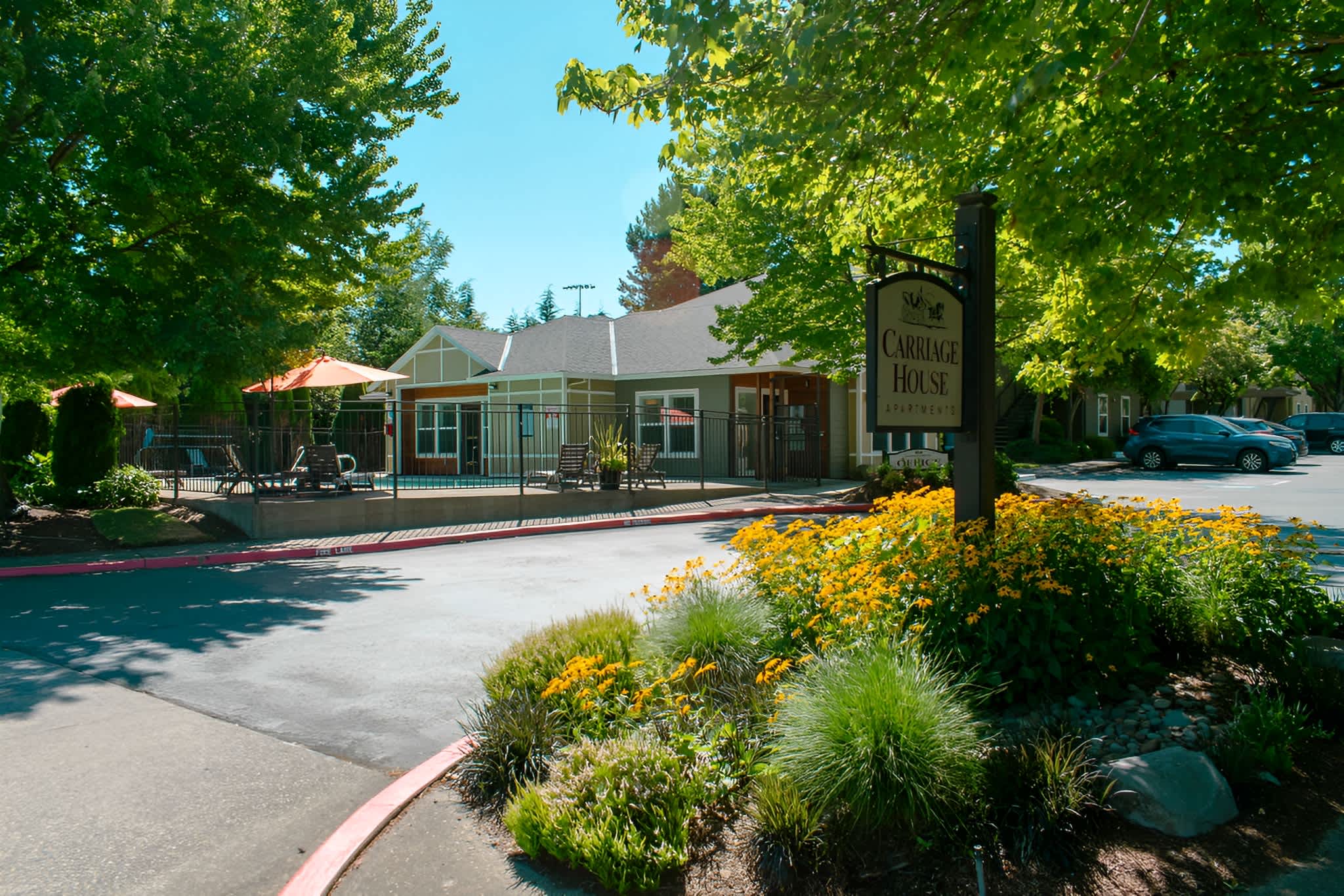 Carriage House – photo 1