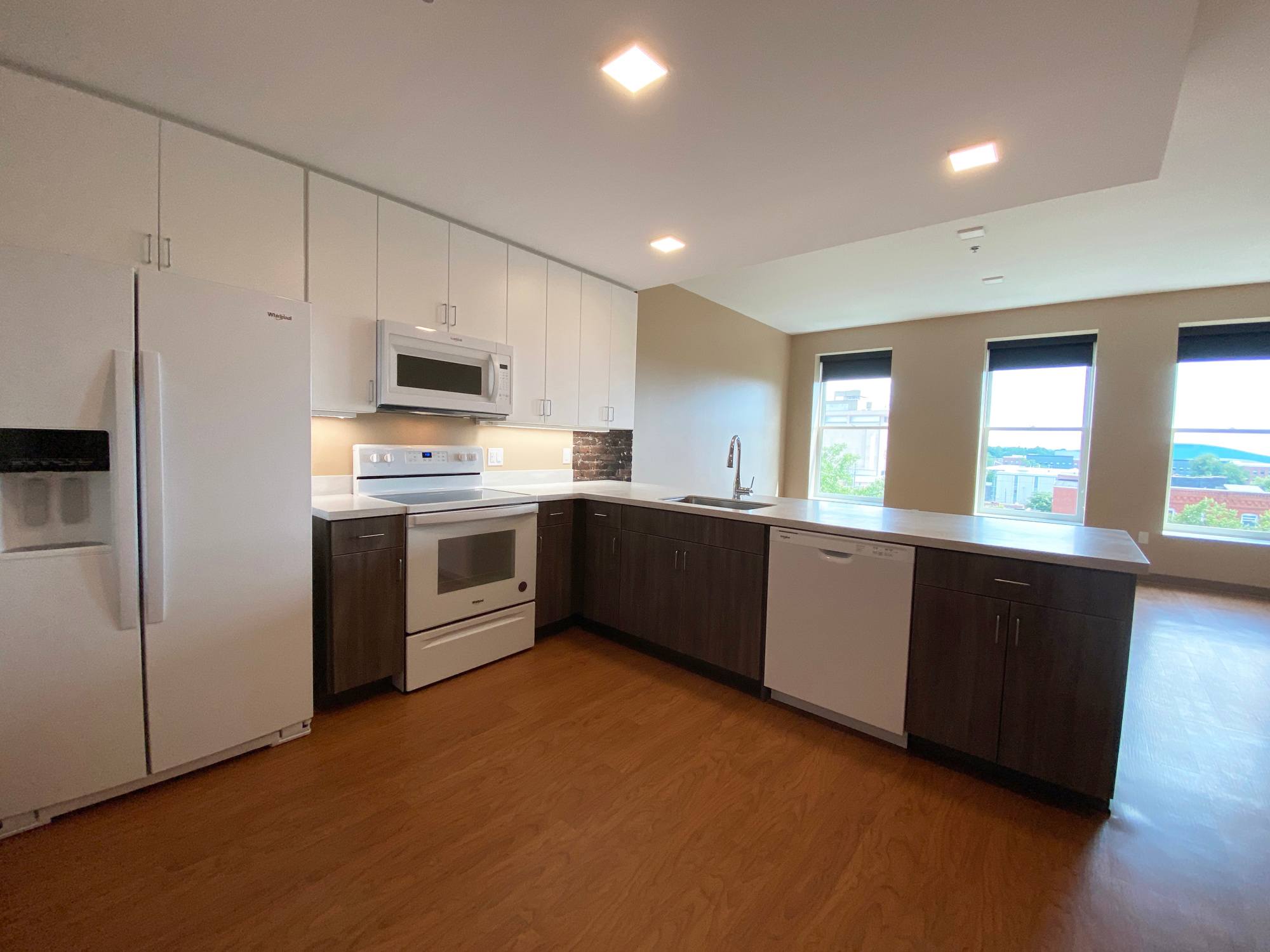 Red Oak at 83 Hanover Street – photo 1