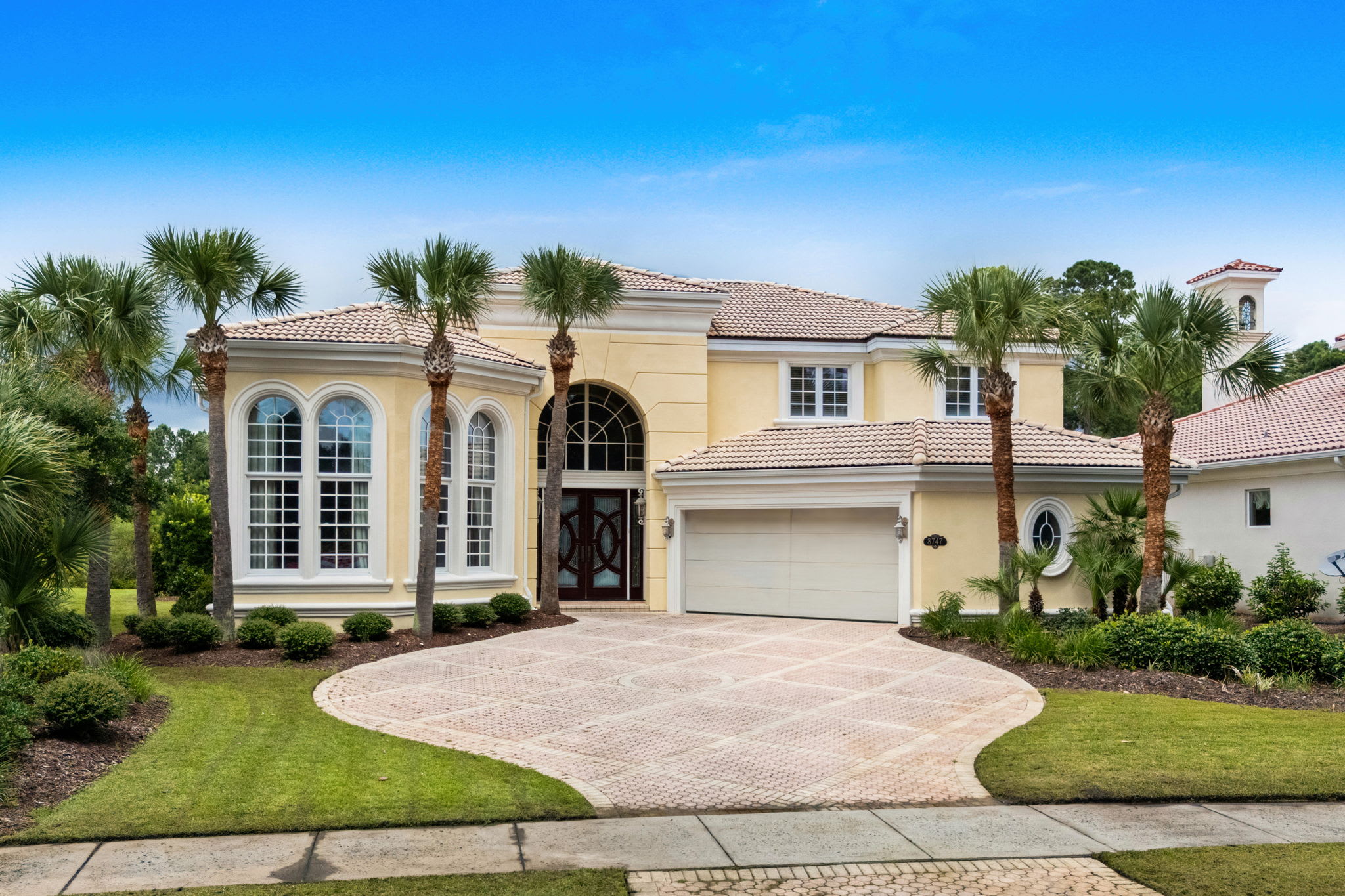 8747 Monaco Circle – photo 1 of 267