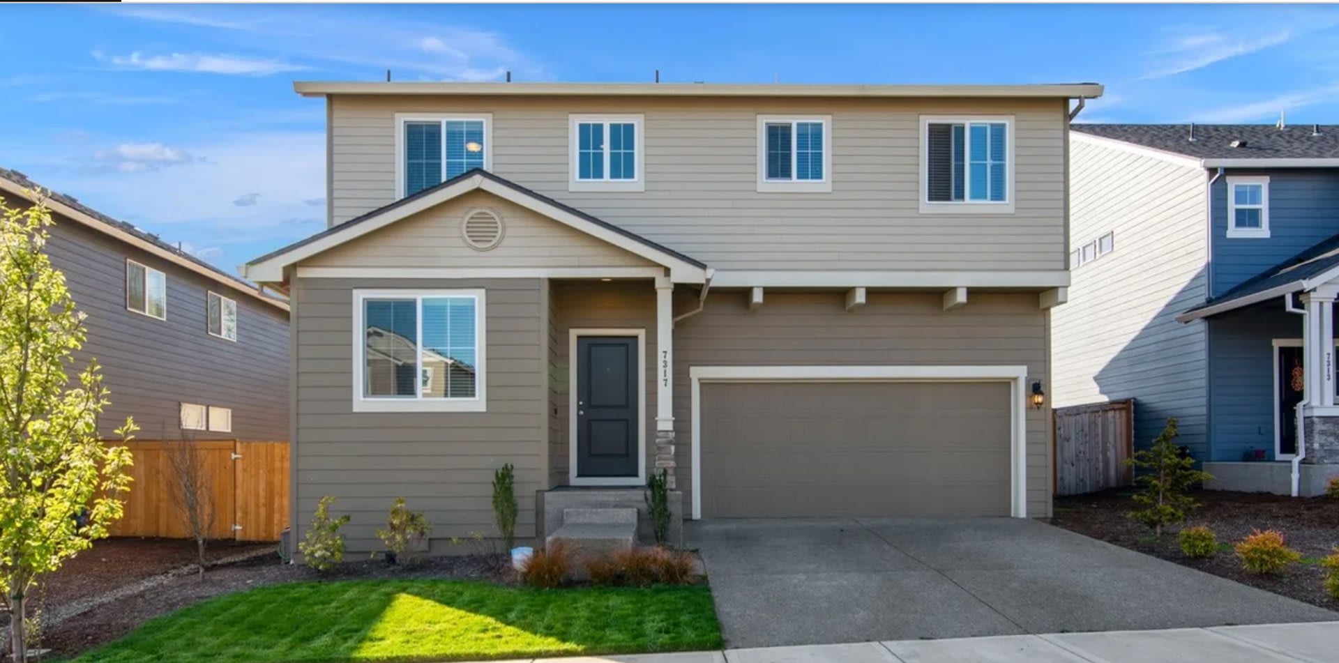 5-Bedroom Residence in Camas — Community Pool – photo 1