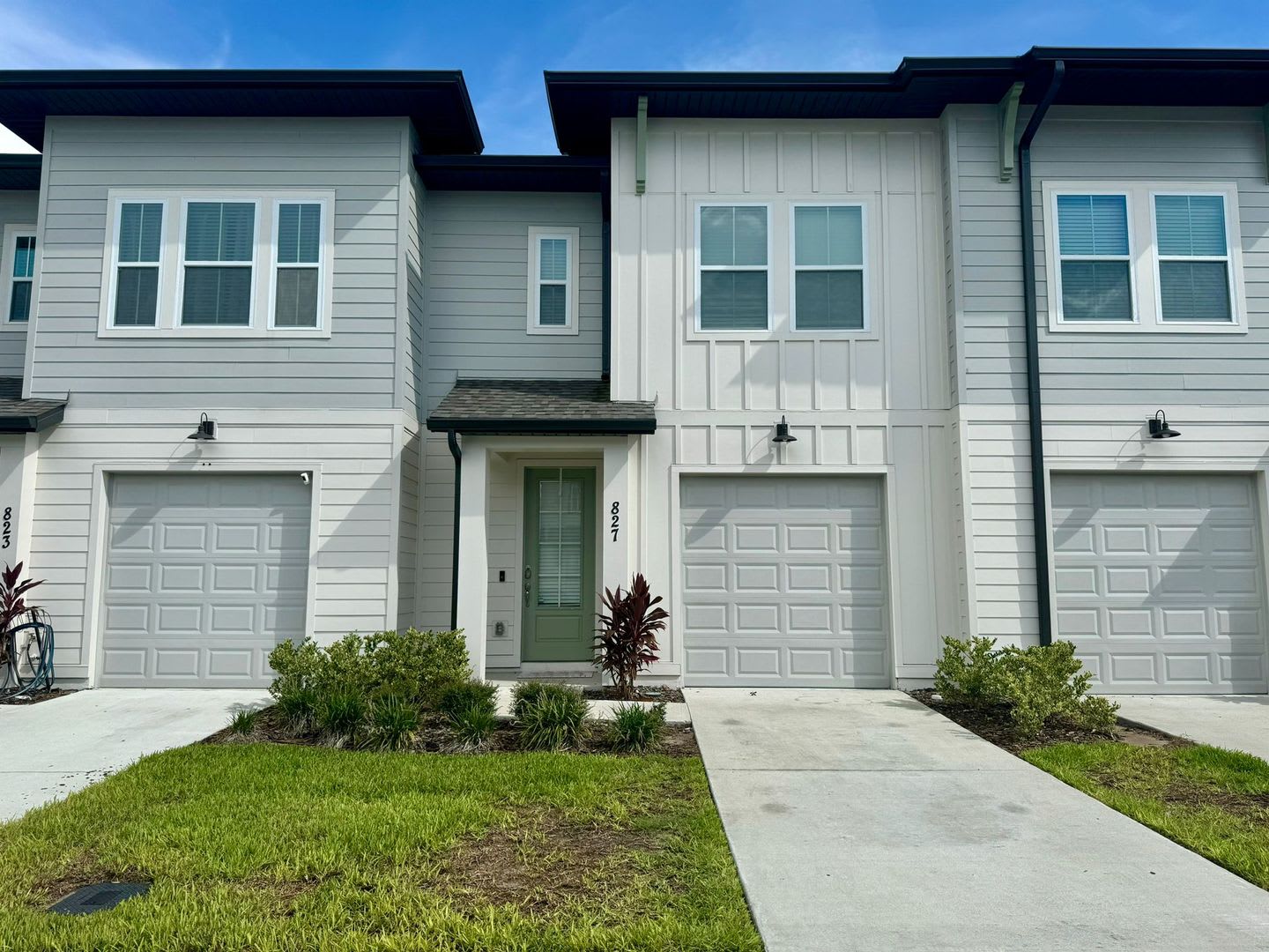 3 Beds 2,5 Baths Townhouse Davenport – photo 1