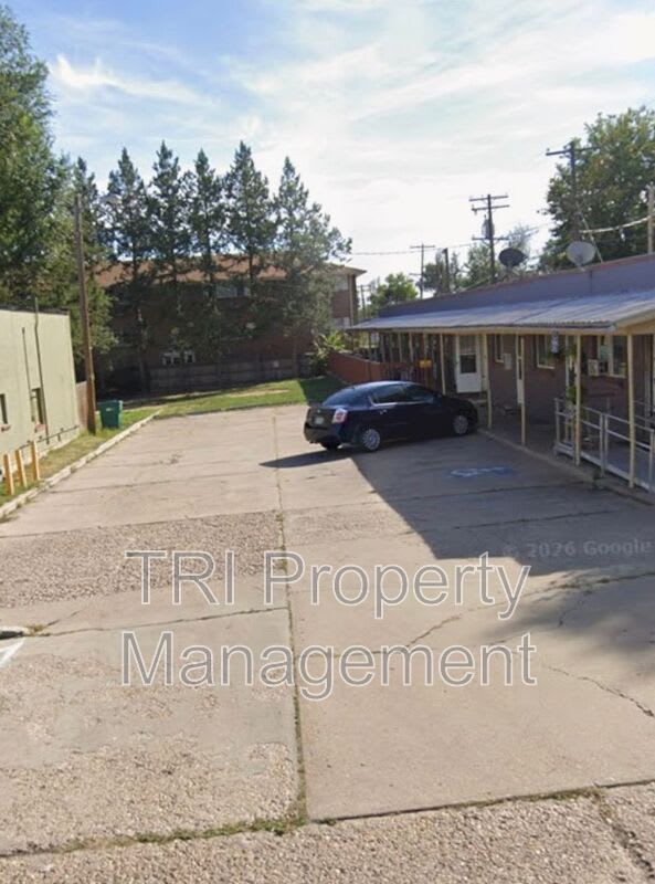 816 22nd Street – photo 1 of 6