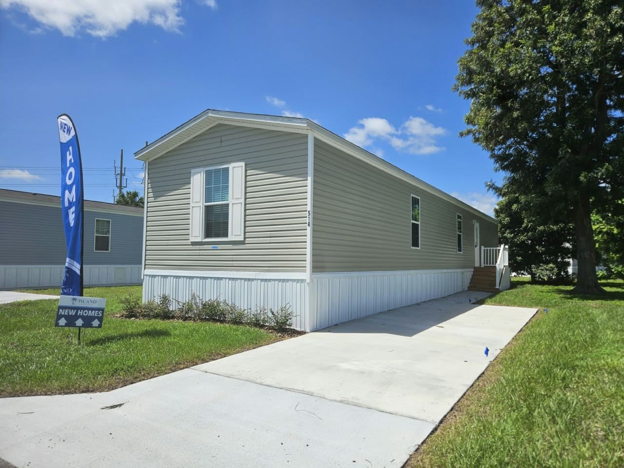 514 Suwanee Drive – photo 1