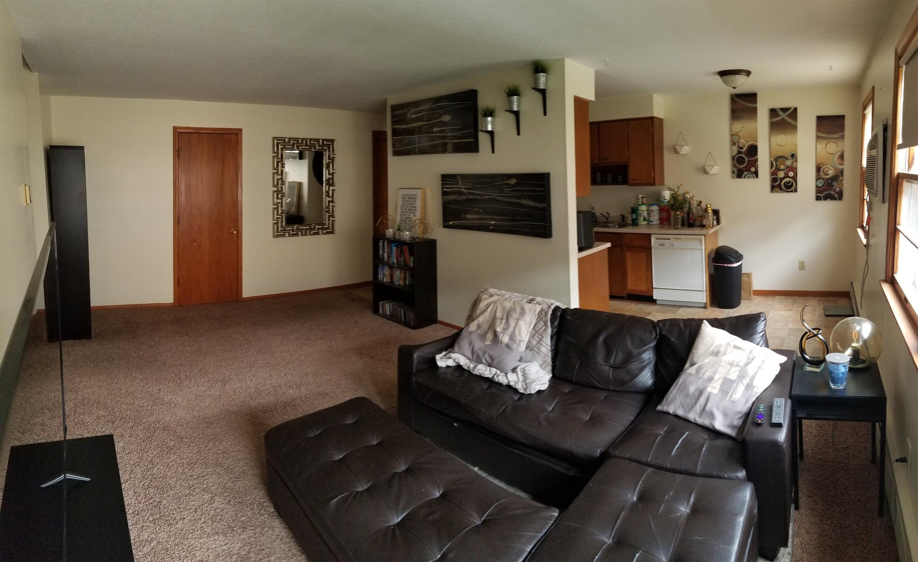 Aquila Apartments – photo 1 of 7