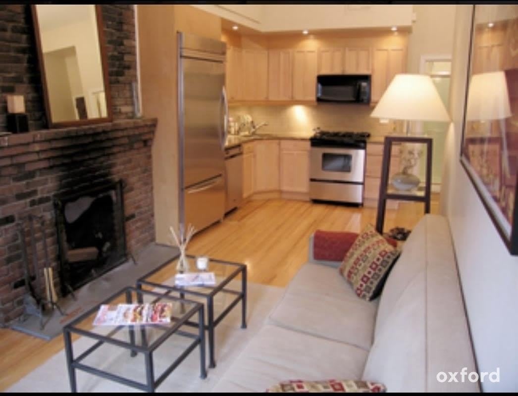 242 W 72Nd Street – photo 1